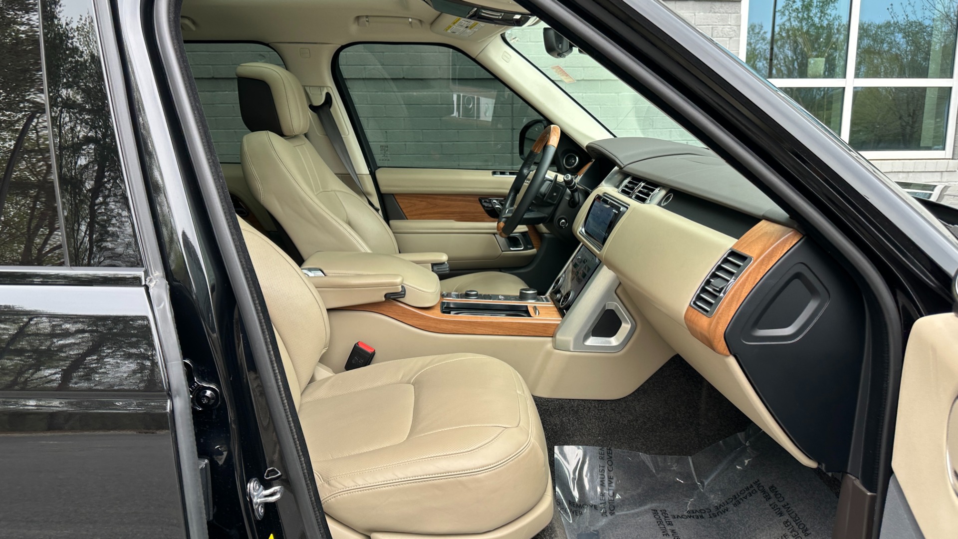 Used 2021 Land Rover Range Rover P525 Westminster for sale $87,500 at Formula Imports in Charlotte NC 28227 38
