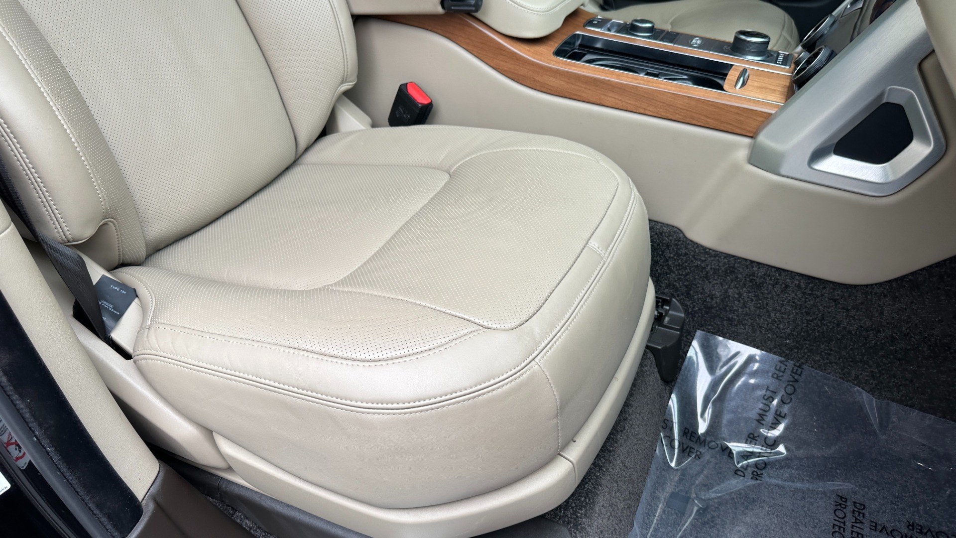 Used 2021 Land Rover Range Rover P525 Westminster for sale $87,500 at Formula Imports in Charlotte NC 28227 40