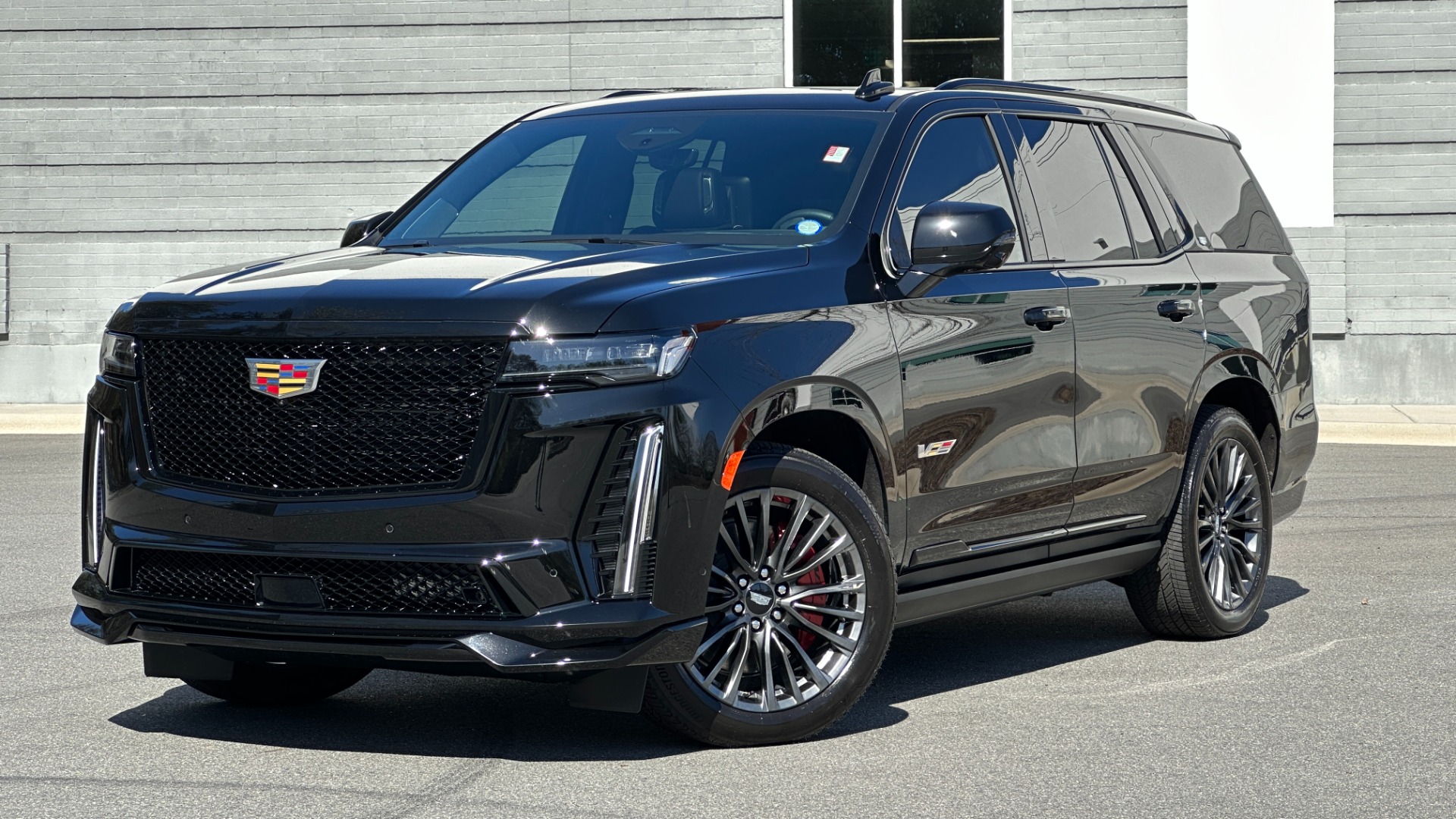 Used 2023 Cadillac Escalade V-SERIES / SUPERCHARGED / NIGHT VISION / SUPER CRUISE / 4WD for sale Sold at Formula Imports in Charlotte NC 28227 1