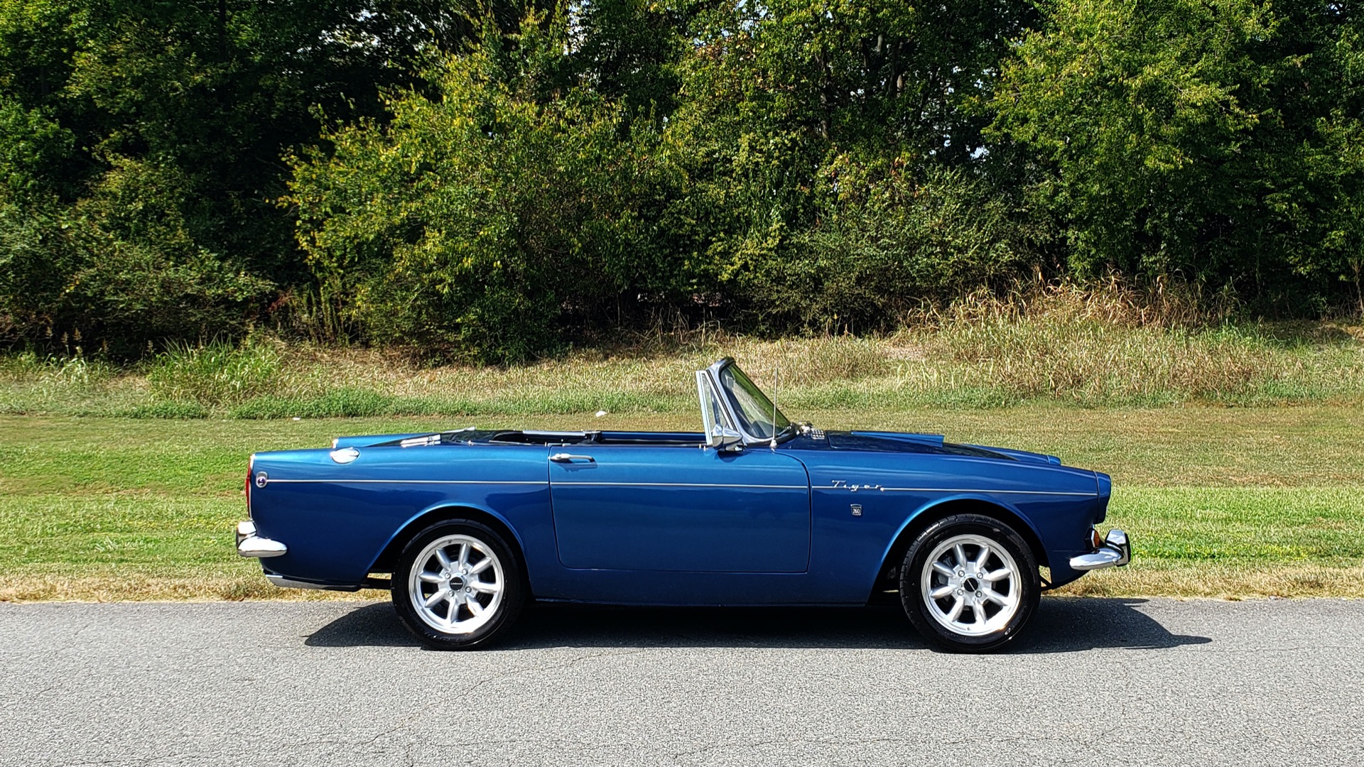 Used 1964 Sunbeam Tiger Convertible / 260ci V8 / 4-Speed Manual / Rear-Wheel Drive for sale Sold at Formula Imports in Charlotte NC 28227 6