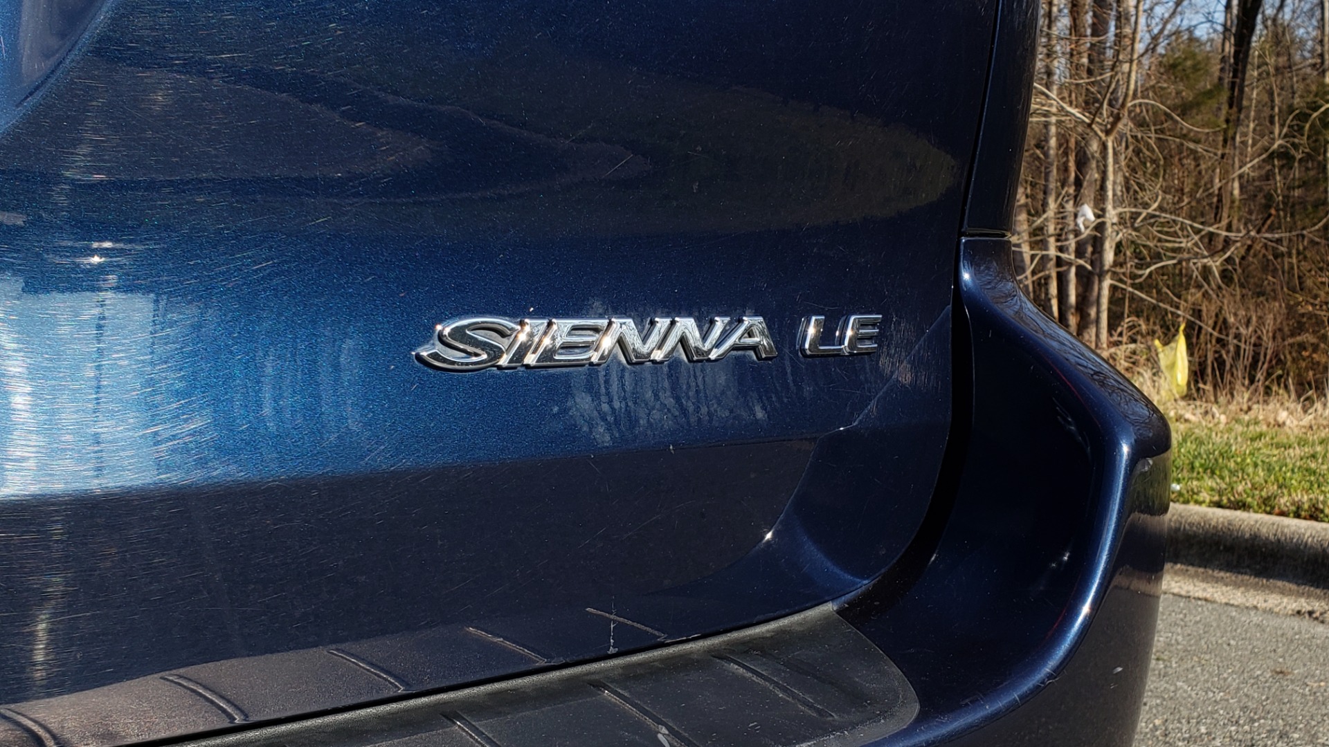Used 2004 Toyota SIENNA LE 7-PASSENGER / ROOF RACK / PWR WNDWS for sale Sold at Formula Imports in Charlotte NC 28227 18
