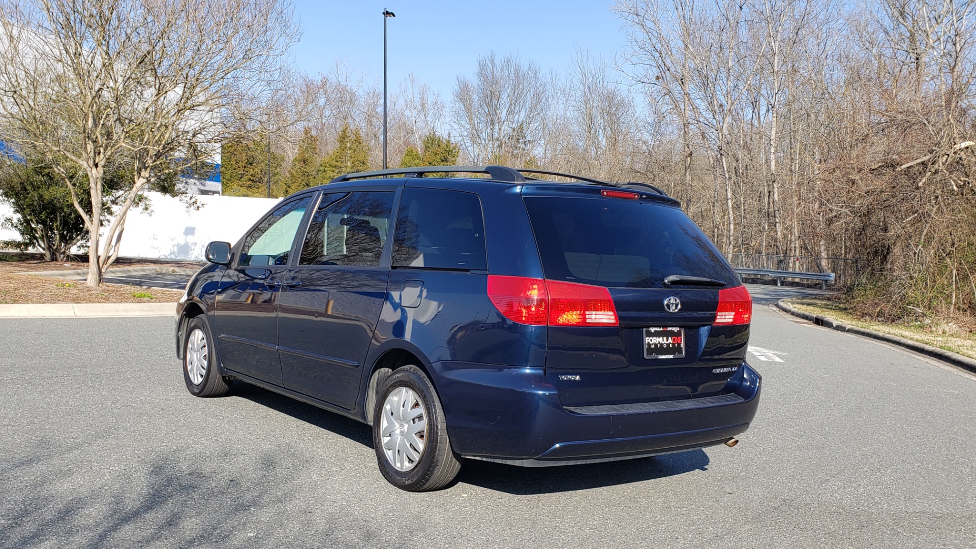 Used 2004 Toyota SIENNA LE 7-PASSENGER / ROOF RACK / PWR WNDWS for sale Sold at Formula Imports in Charlotte NC 28227 3