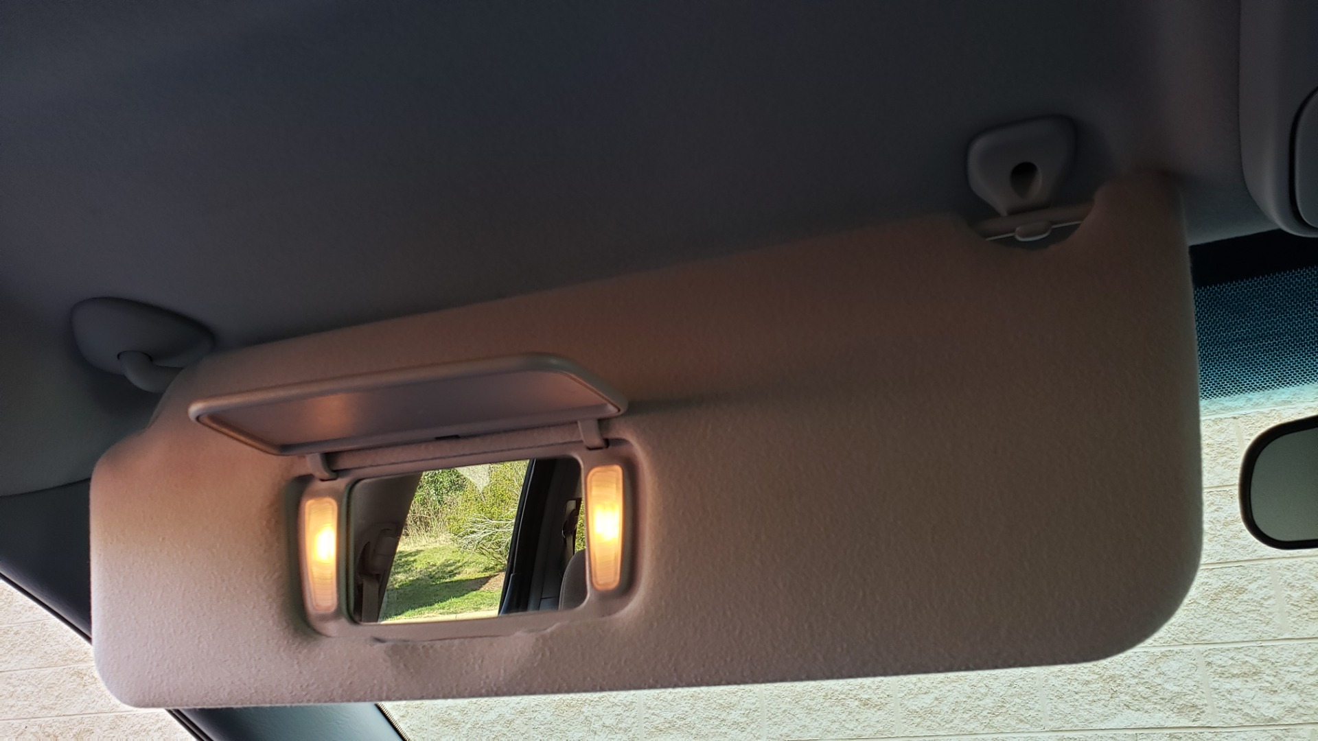 Used 2004 Toyota SIENNA LE 7-PASSENGER / ROOF RACK / PWR WNDWS for sale Sold at Formula Imports in Charlotte NC 28227 37