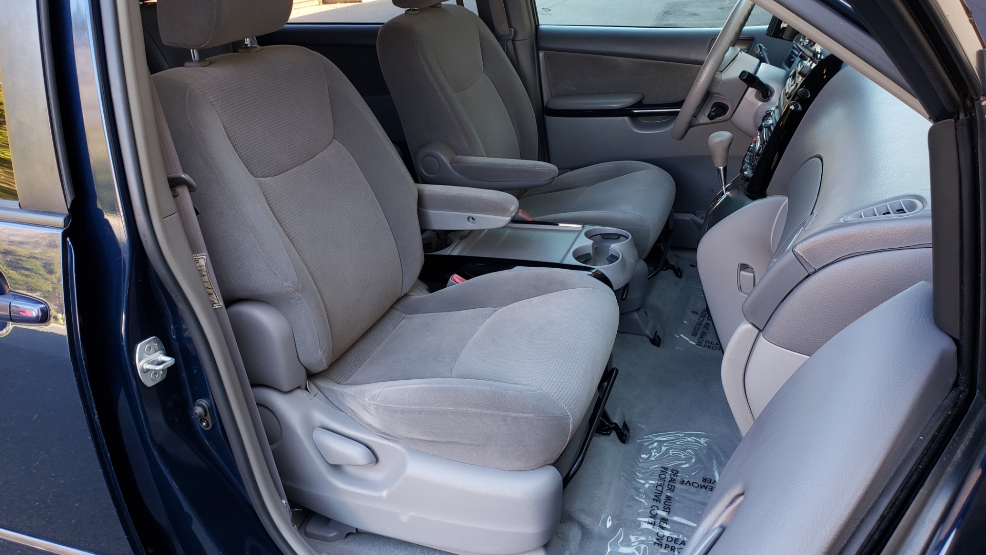 Used 2004 Toyota SIENNA LE 7-PASSENGER / ROOF RACK / PWR WNDWS for sale Sold at Formula Imports in Charlotte NC 28227 55