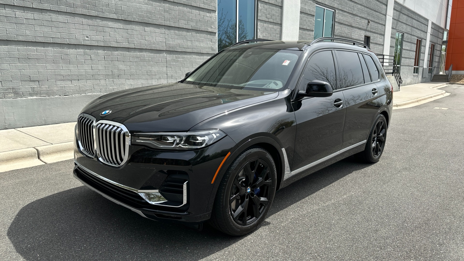 Used 2022 BMW X7 xDrive40i / CAPTAIN CHAIRS / 3RD ROW / M SPORT BRAKES ...
