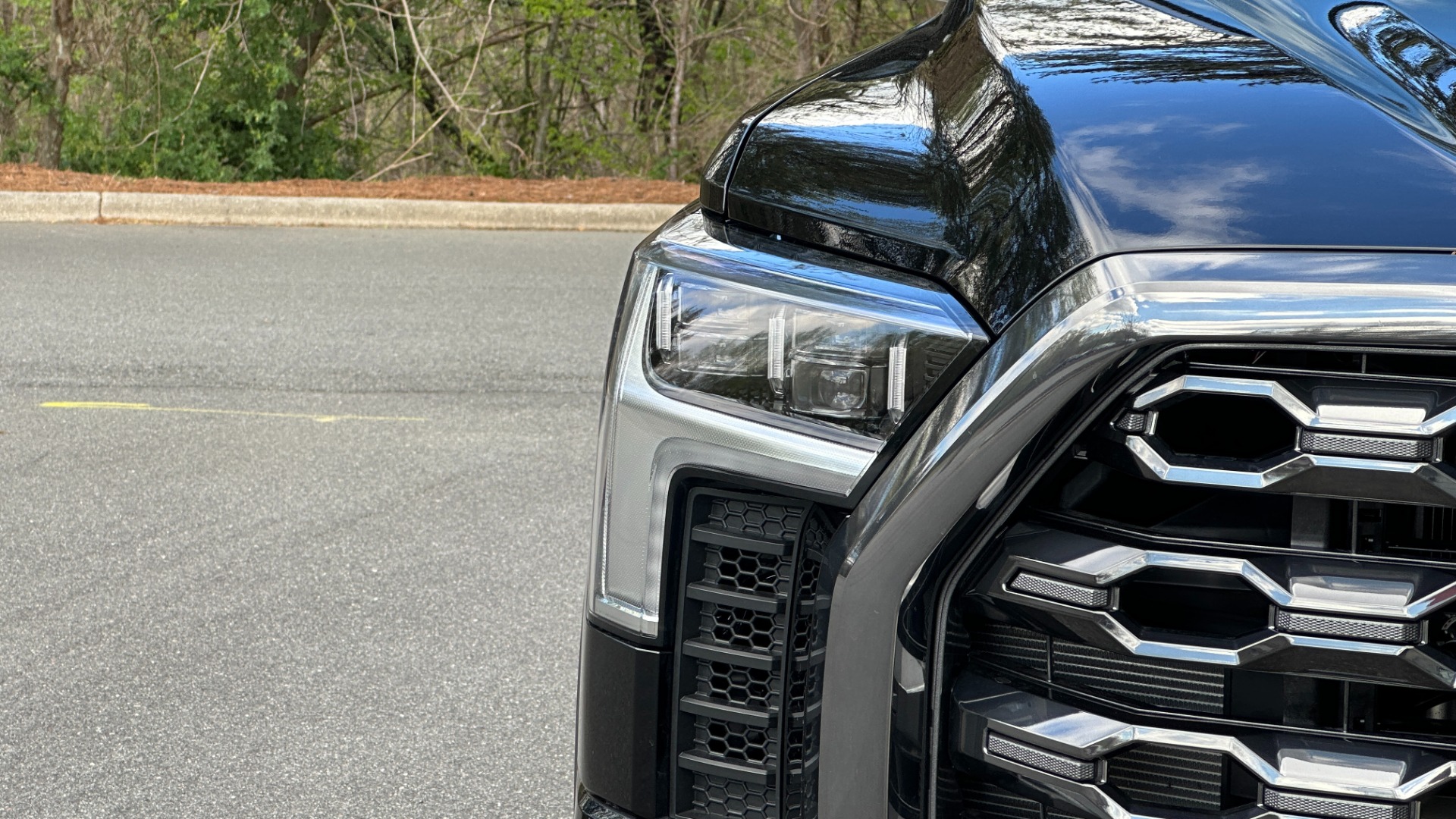 Used 2023 Toyota Tundra 4WD PLATINUM / TRD 3IN LIFT KIT / METHOD WHEELS / LOADED for sale $76,995 at Formula Imports in Charlotte NC 28227 34