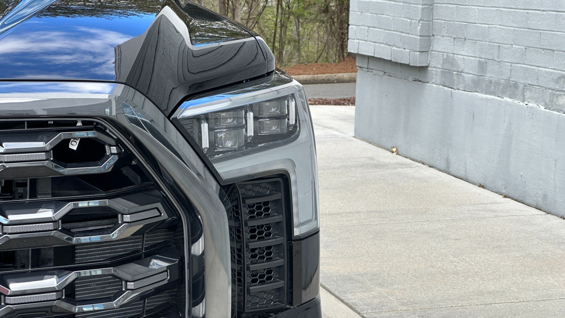 Used 2023 Toyota Tundra 4WD PLATINUM / TRD 3IN LIFT KIT / METHOD WHEELS / LOADED for sale $76,995 at Formula Imports in Charlotte NC 28227 35