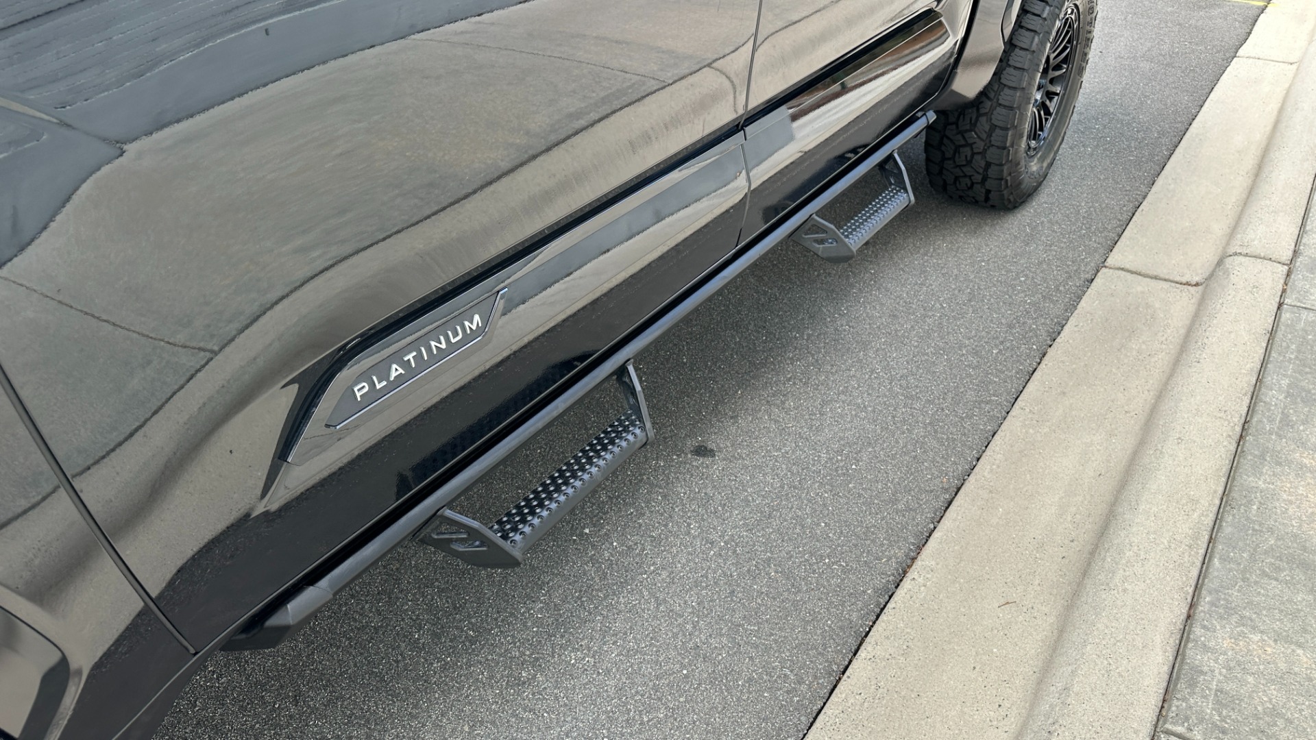 Used 2023 Toyota Tundra 4WD PLATINUM / TRD 3IN LIFT KIT / METHOD WHEELS / LOADED for sale Sold at Formula Imports in Charlotte NC 28227 36
