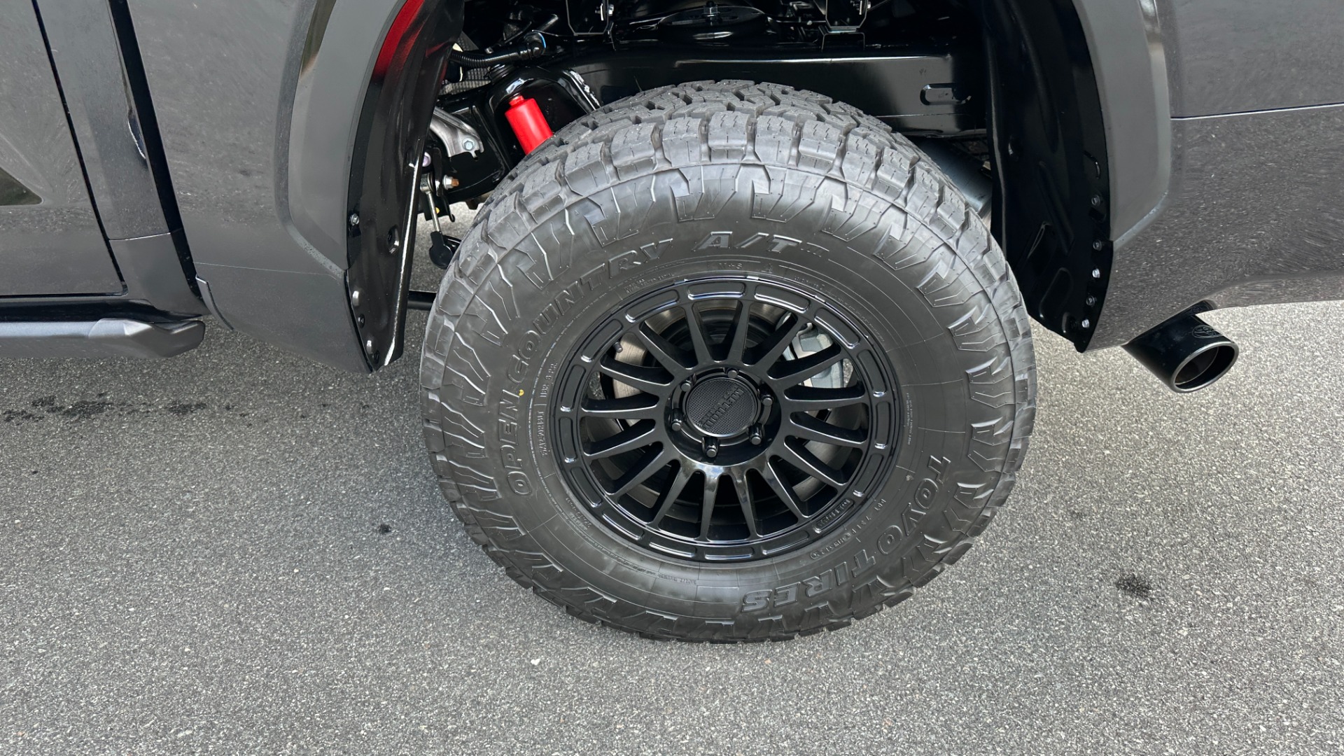 Used 2023 Toyota Tundra 4WD PLATINUM / TRD 3IN LIFT KIT / METHOD WHEELS / LOADED for sale $76,995 at Formula Imports in Charlotte NC 28227 61