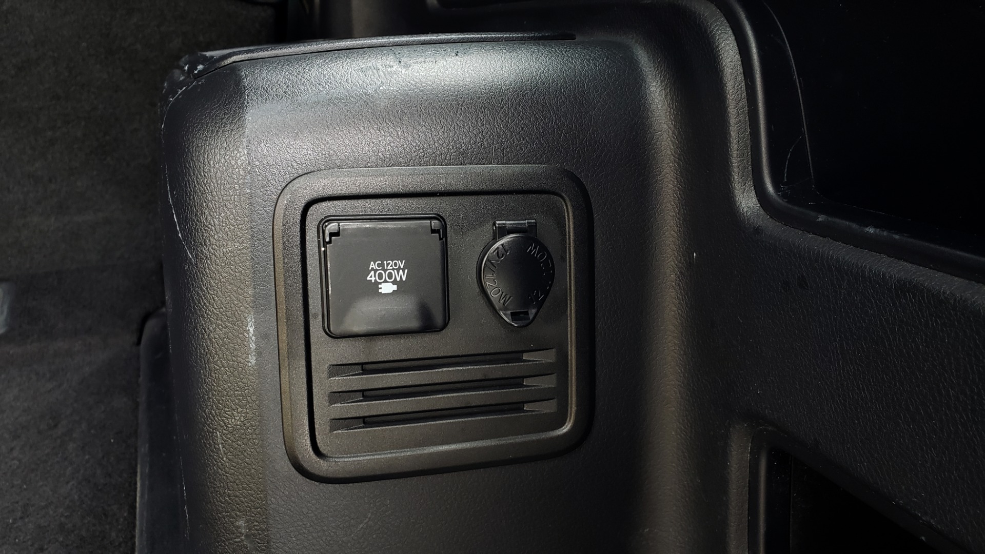 Used 2011 Toyota 4RUNNER SR5 2WD / 5-SPD AUTO / 4.0L V6 / SAT RADIO / PWR STS for sale Sold at Formula Imports in Charlotte NC 28227 15