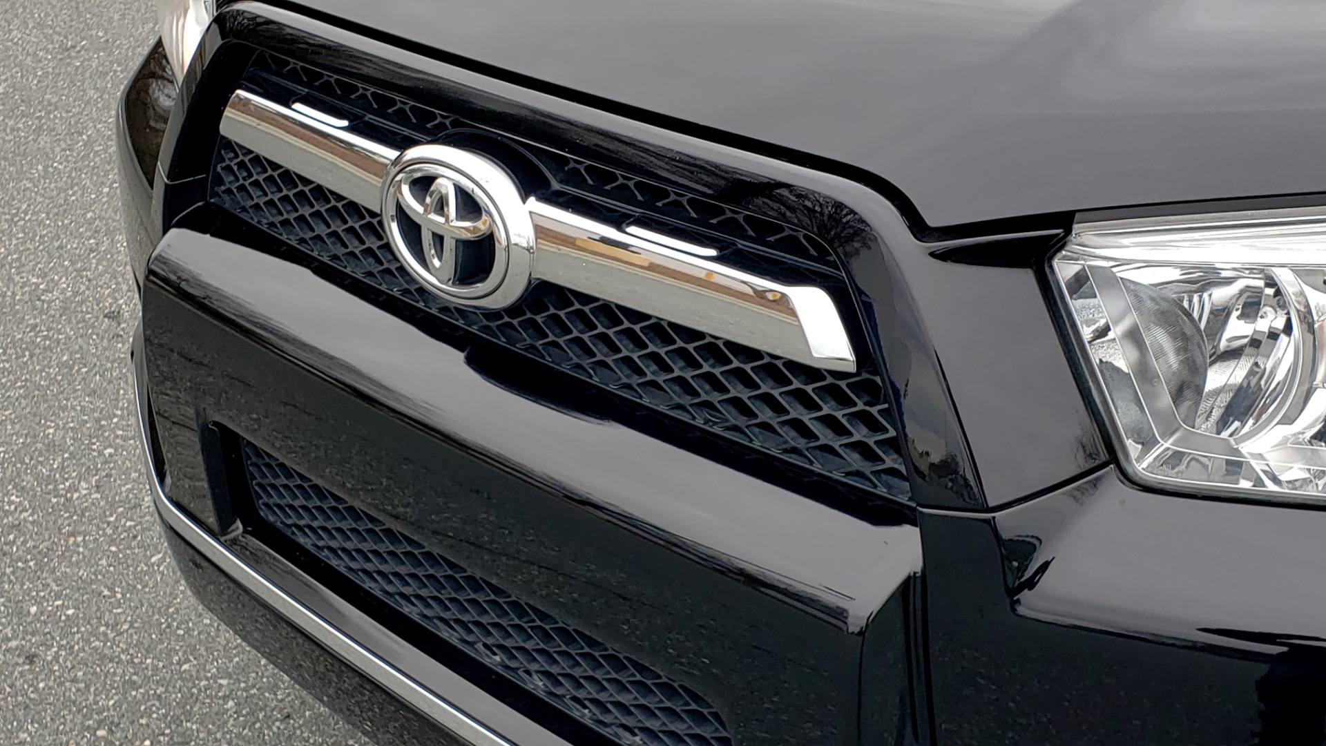 Used 2011 Toyota 4RUNNER SR5 2WD / 5-SPD AUTO / 4.0L V6 / SAT RADIO / PWR STS for sale Sold at Formula Imports in Charlotte NC 28227 21