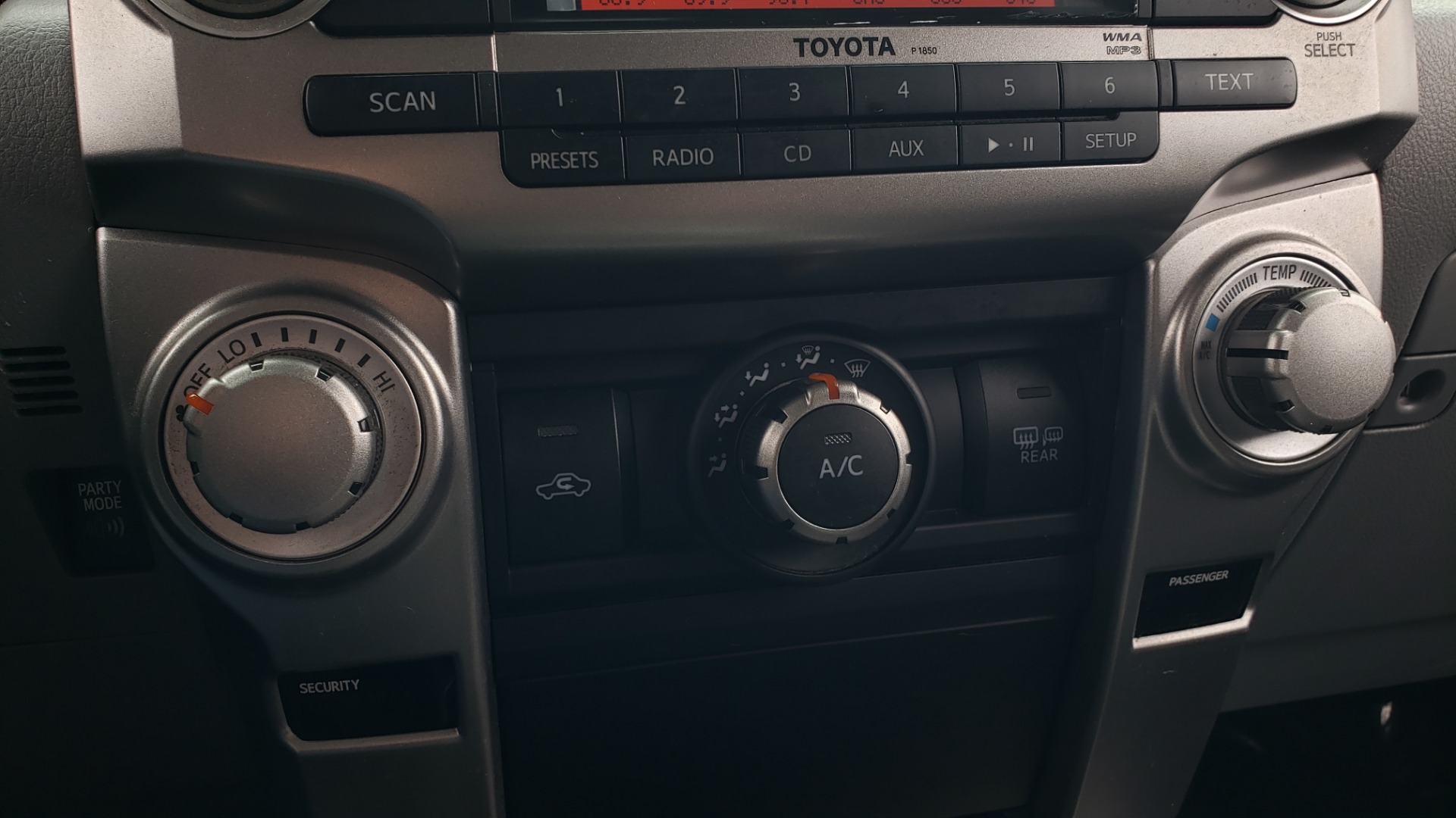 Used 2011 Toyota 4RUNNER SR5 2WD / 5-SPD AUTO / 4.0L V6 / SAT RADIO / PWR STS for sale Sold at Formula Imports in Charlotte NC 28227 40