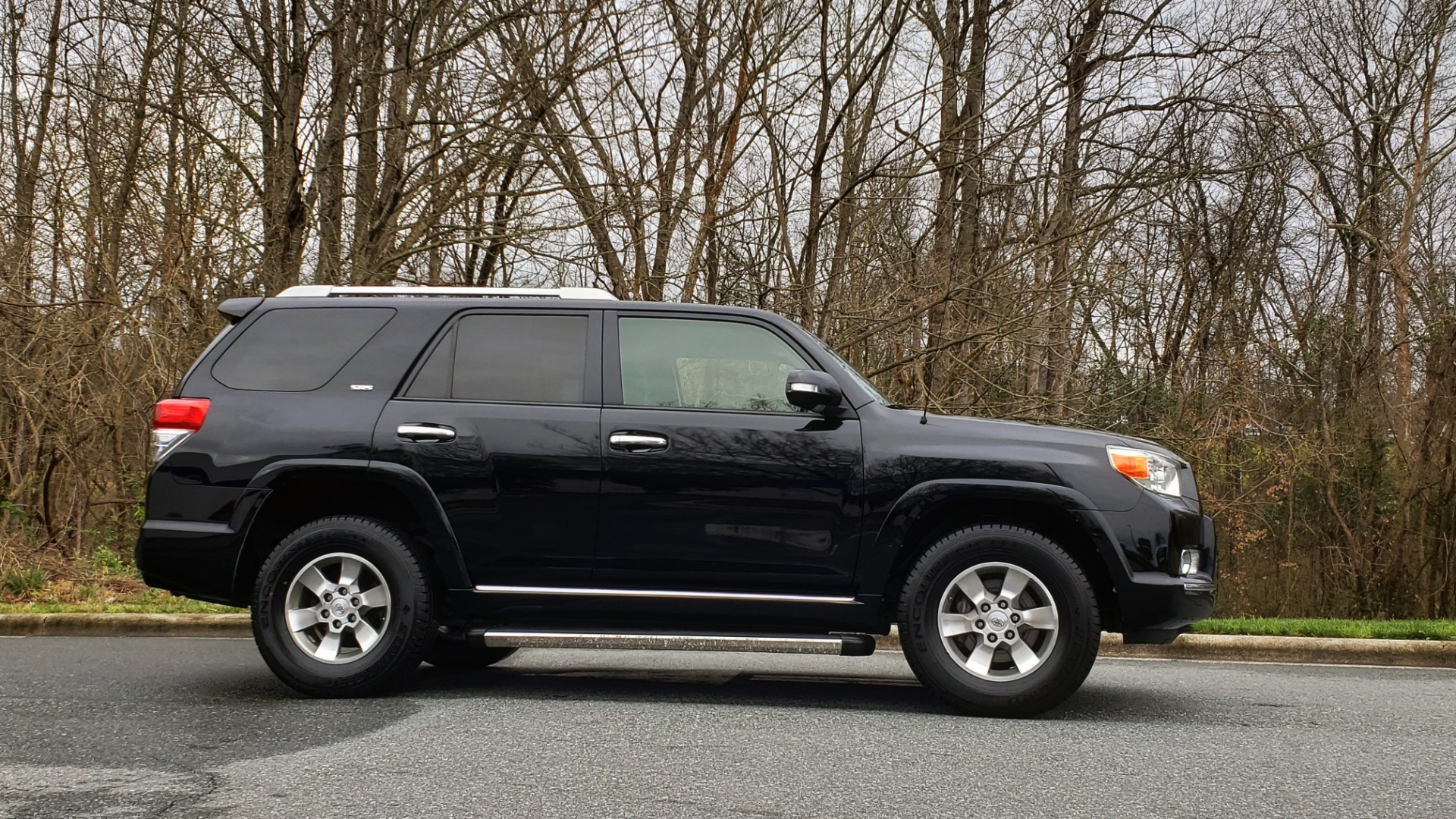 Used 2011 Toyota 4RUNNER SR5 2WD / 5-SPD AUTO / 4.0L V6 / SAT RADIO / PWR STS for sale Sold at Formula Imports in Charlotte NC 28227 5