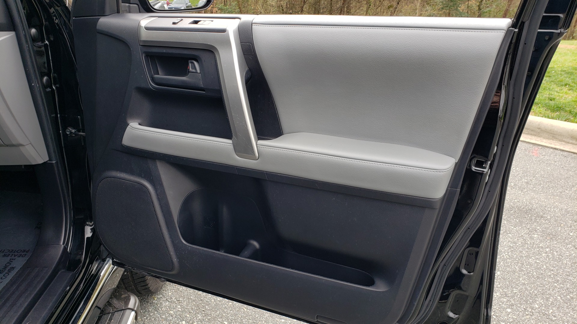 Used 2011 Toyota 4RUNNER SR5 2WD / 5-SPD AUTO / 4.0L V6 / SAT RADIO / PWR STS for sale Sold at Formula Imports in Charlotte NC 28227 55