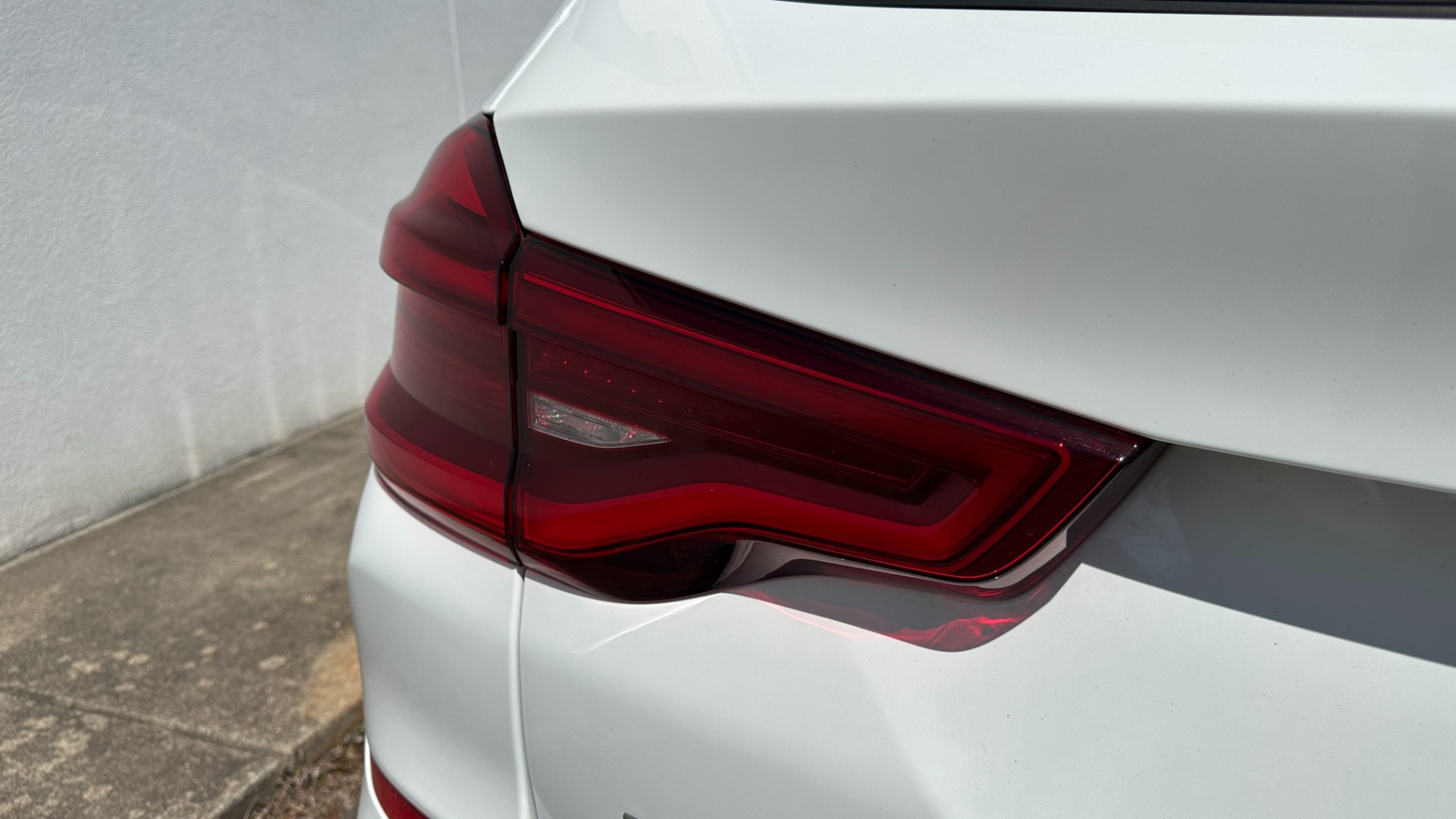 Used 2021 BMW X3 M40i / TRAILER HITCH / REAR VIEW CAMERA / STORAGE PKG / GALVANIC CONTROLS for sale $50,495 at Formula Imports in Charlotte NC 28227 39