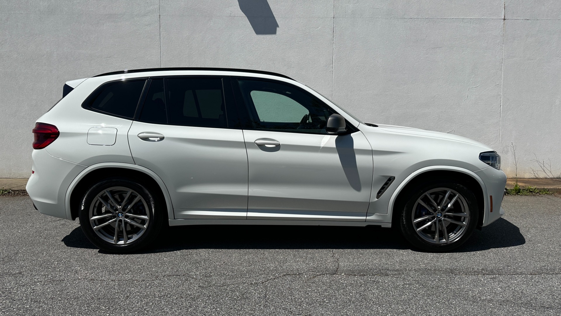 Used 2021 BMW X3 M40i / TRAILER HITCH / REAR VIEW CAMERA / STORAGE PKG / GALVANIC CONTROLS for sale $50,495 at Formula Imports in Charlotte NC 28227 6