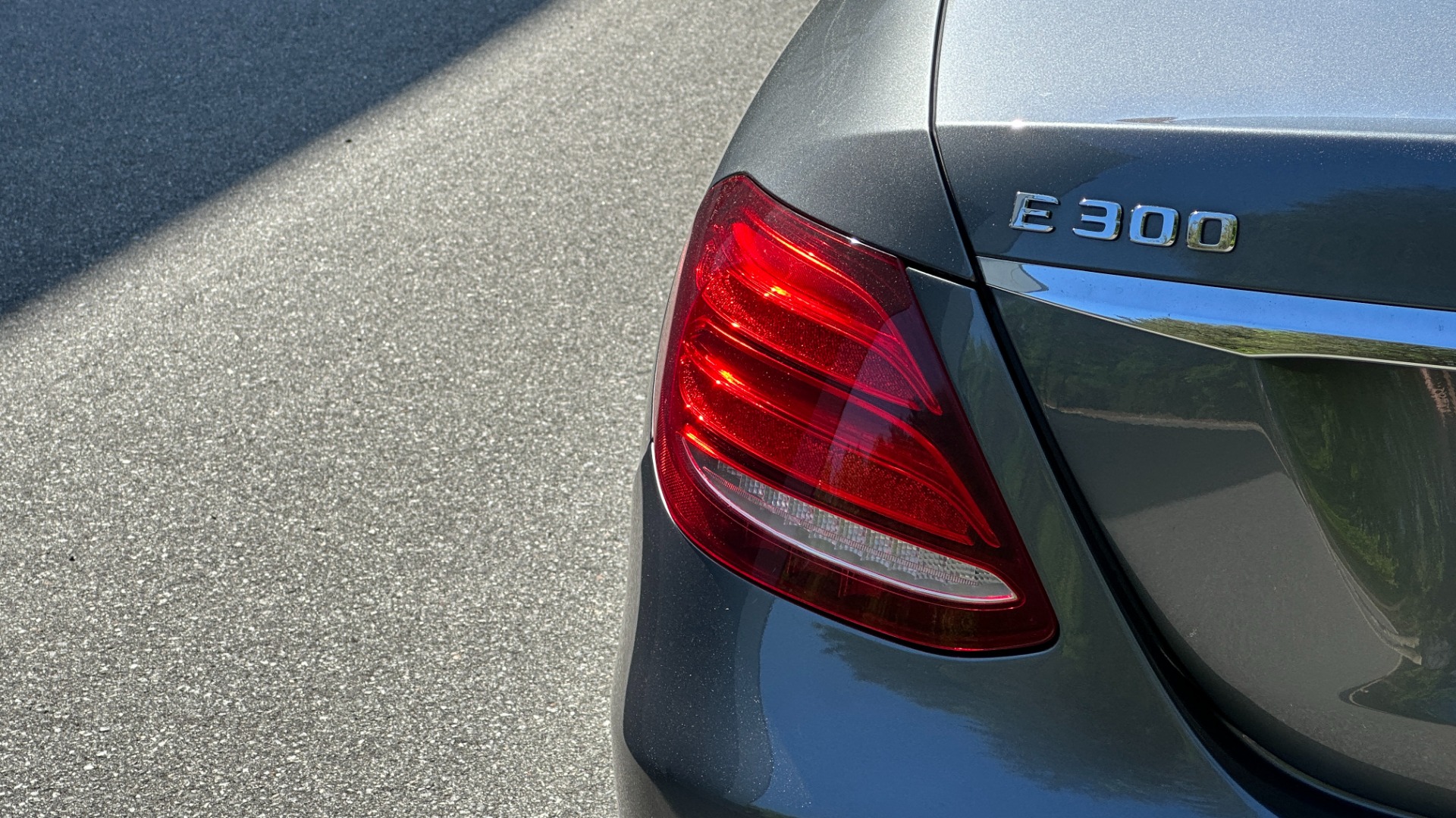Used 2017 Mercedes-Benz E-Class E 300 Luxury for sale $28,500 at Formula Imports in Charlotte NC 28227 12