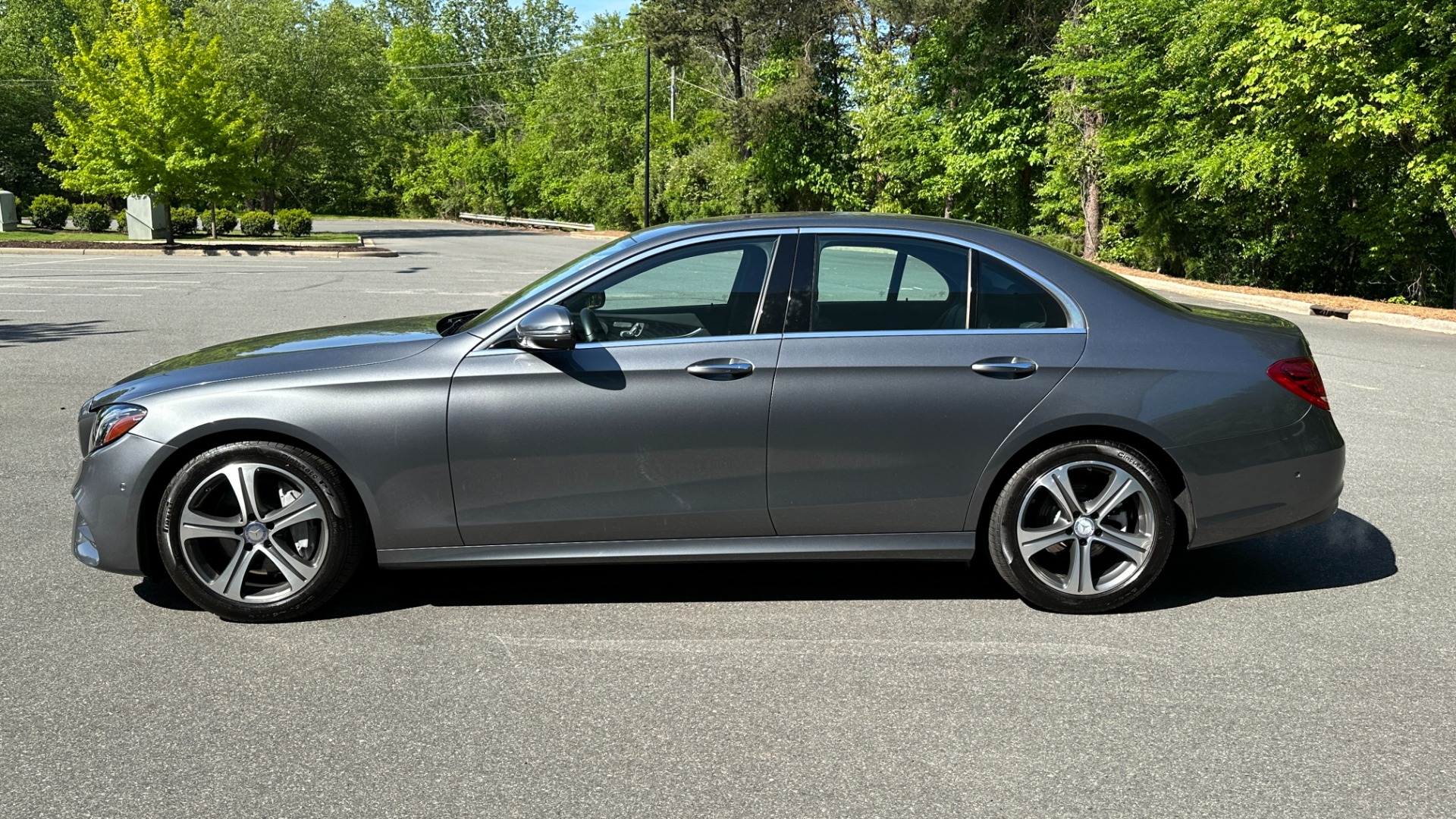 Used 2017 Mercedes-Benz E-Class E 300 Luxury for sale Sold at Formula Imports in Charlotte NC 28227 6