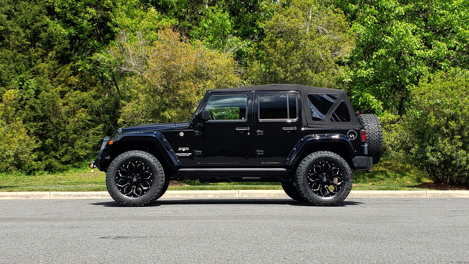 Used 2017 Jeep Wrangler Unlimited Sahara for sale Sold at Formula Imports in Charlotte NC 28227 2