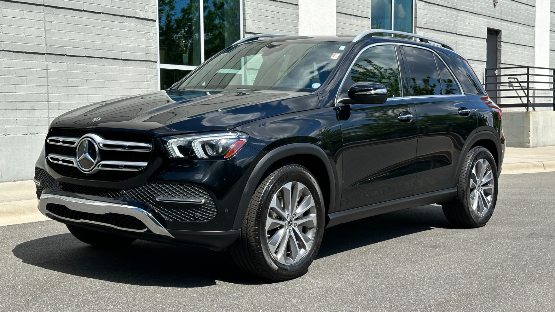 Used 2020 Mercedes-Benz GLE GLE 350 / 20IN WHEELS / NAV / BURMESTER / PREMIUM / PARKING ASSIST for sale $52,995 at Formula Imports in Charlotte NC 28227 2