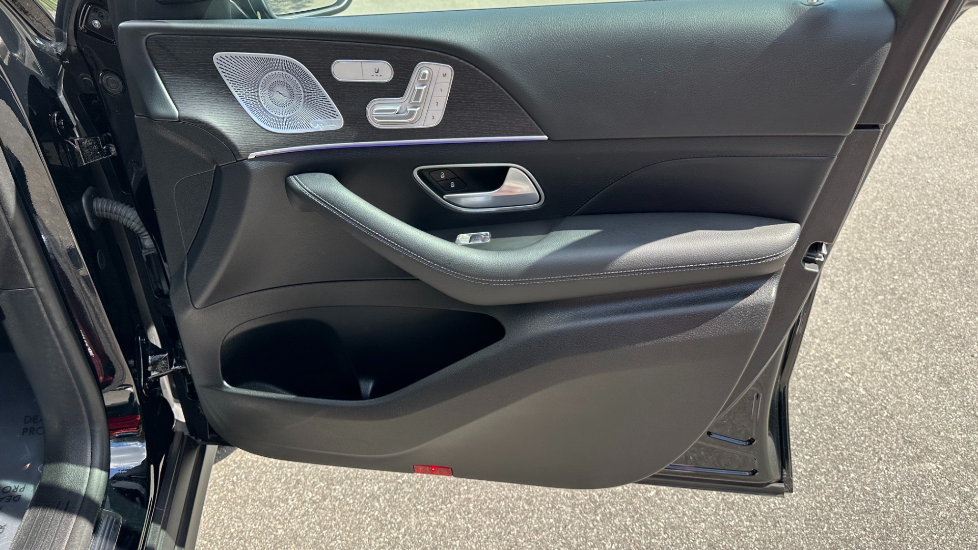Used 2020 Mercedes-Benz GLE GLE 350 / 20IN WHEELS / NAV / BURMESTER / PREMIUM / PARKING ASSIST for sale Sold at Formula Imports in Charlotte NC 28227 32