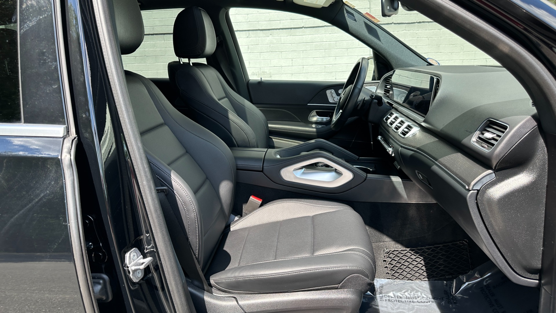 Used 2020 Mercedes-Benz GLE GLE 350 / 20IN WHEELS / NAV / BURMESTER / PREMIUM / PARKING ASSIST for sale $52,995 at Formula Imports in Charlotte NC 28227 34
