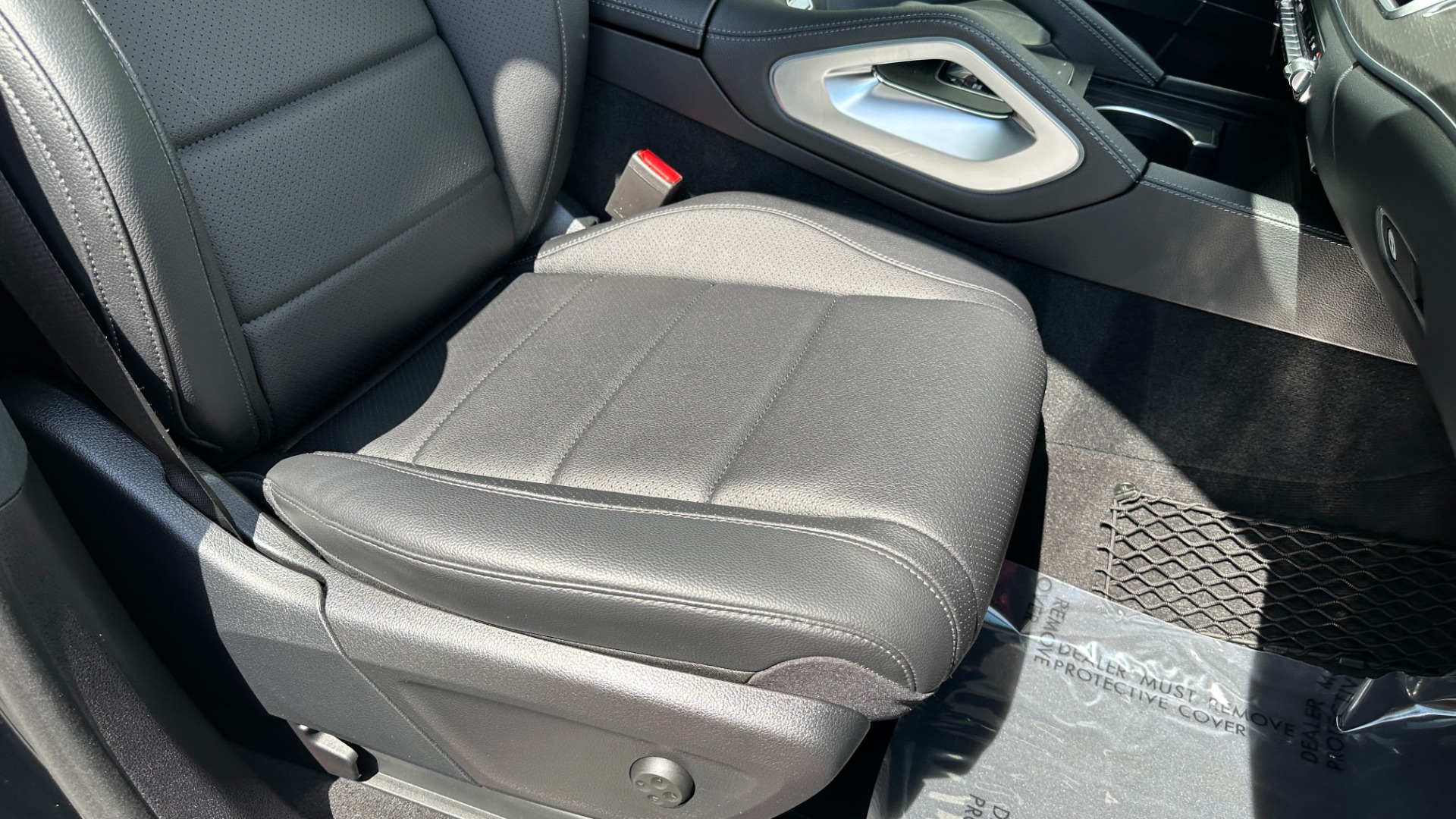 Used 2020 Mercedes-Benz GLE GLE 350 / 20IN WHEELS / NAV / BURMESTER / PREMIUM / PARKING ASSIST for sale $52,995 at Formula Imports in Charlotte NC 28227 36