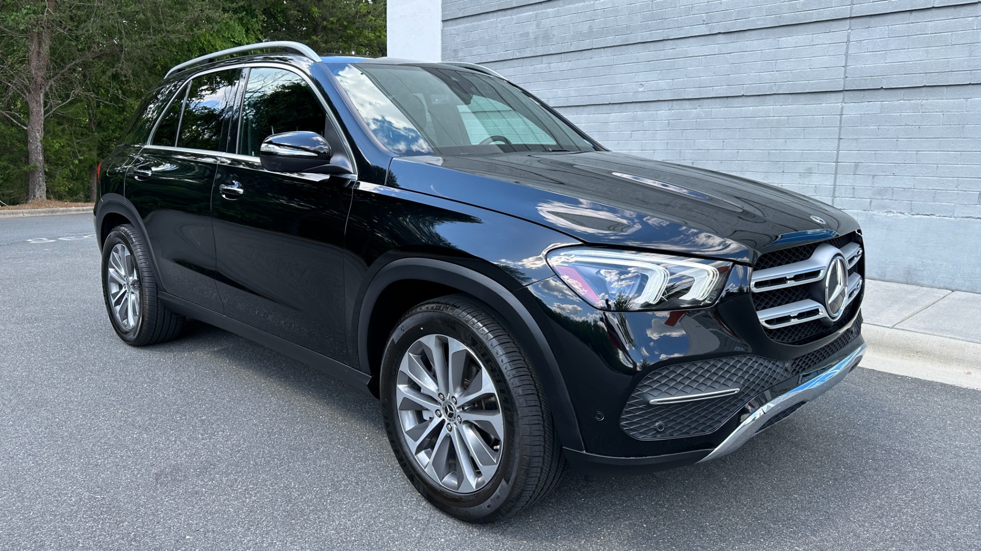 Used 2020 Mercedes-Benz GLE GLE 350 / 20IN WHEELS / NAV / BURMESTER / PREMIUM / PARKING ASSIST for sale $52,995 at Formula Imports in Charlotte NC 28227 5