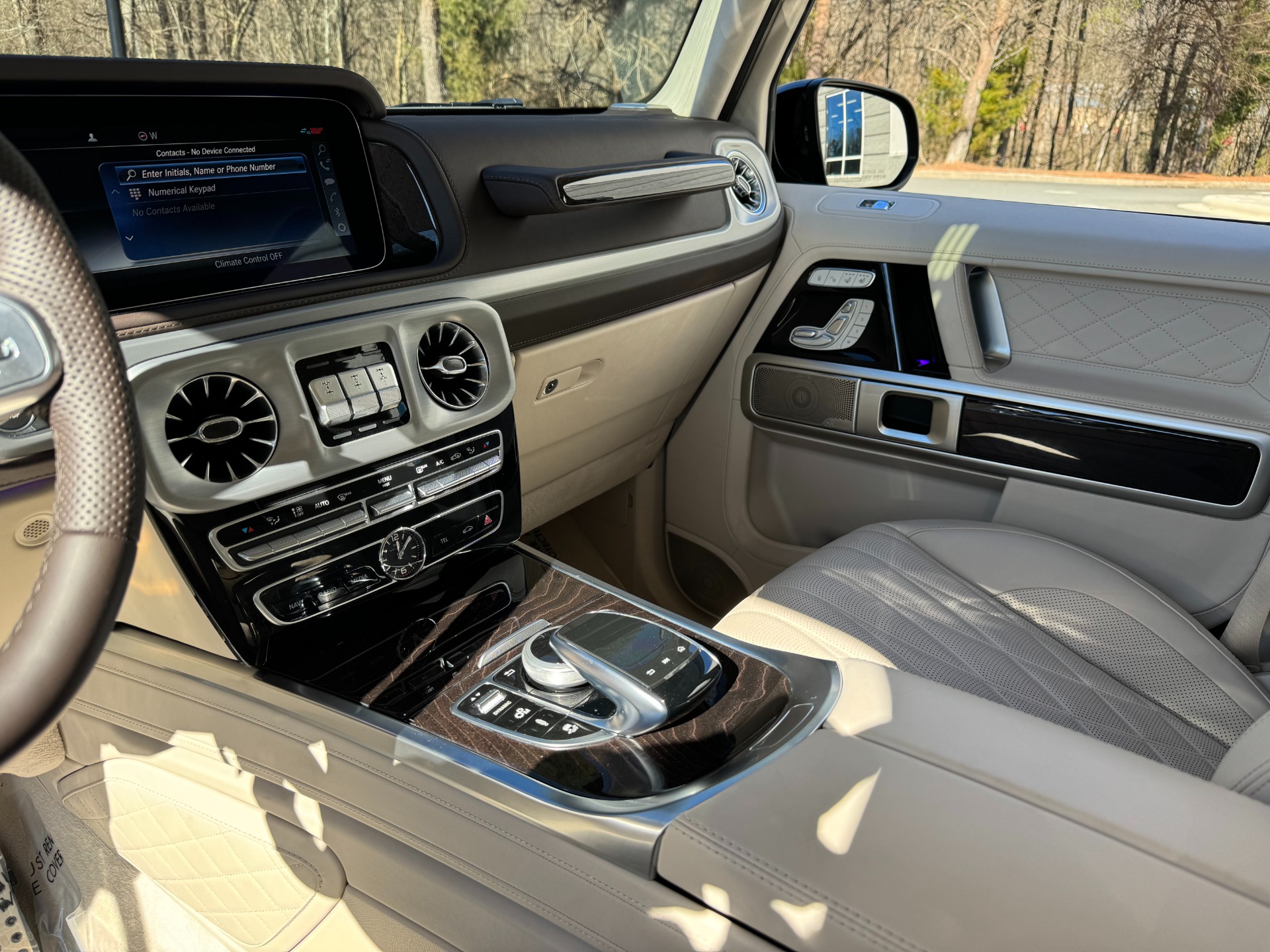 Used 2023 Mercedes-Benz G63 AMG DESIGNO INTERIOR / NIGHT PACKAGE / RARE BEIGE INTERIOR for sale Sold at Formula Imports in Charlotte NC 28227 19
