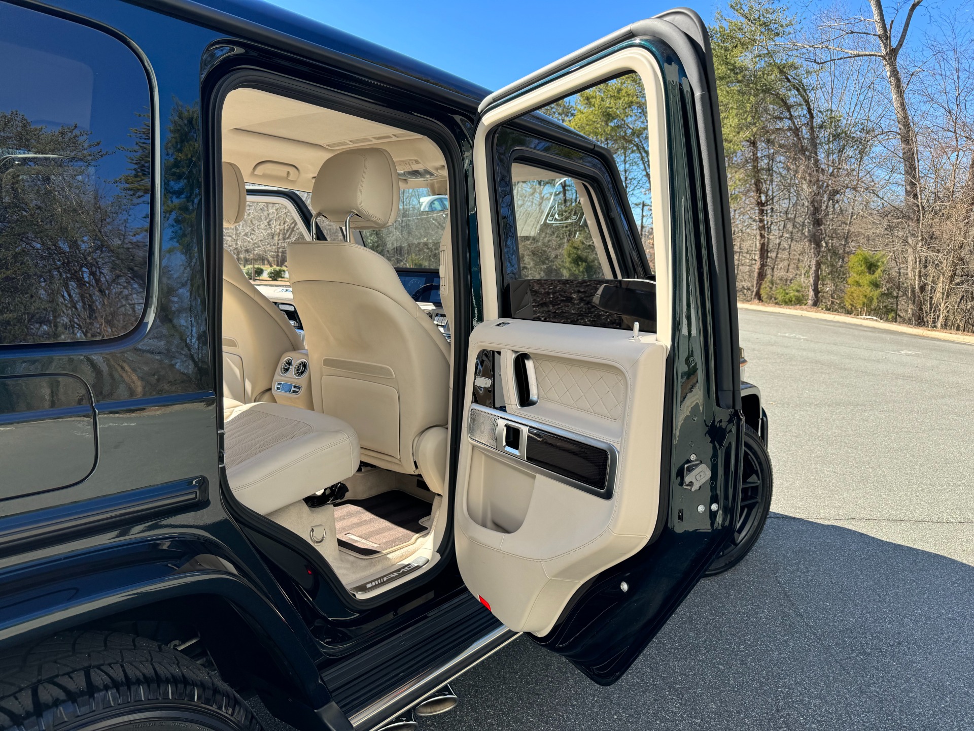 Used 2023 Mercedes-Benz G63 AMG DESIGNO INTERIOR / NIGHT PACKAGE / RARE BEIGE INTERIOR for sale Sold at Formula Imports in Charlotte NC 28227 25