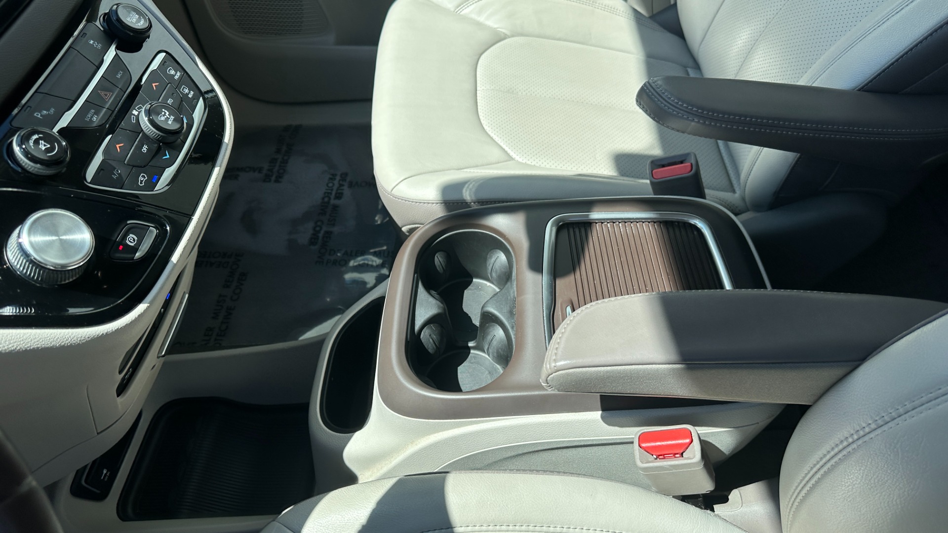Used 2017 Chrysler Pacifica Touring-L Plus / UCONNECT NAV / REAR DVD / CAPTAIN CHAIR / 3ROW for sale $21,495 at Formula Imports in Charlotte NC 28227 21