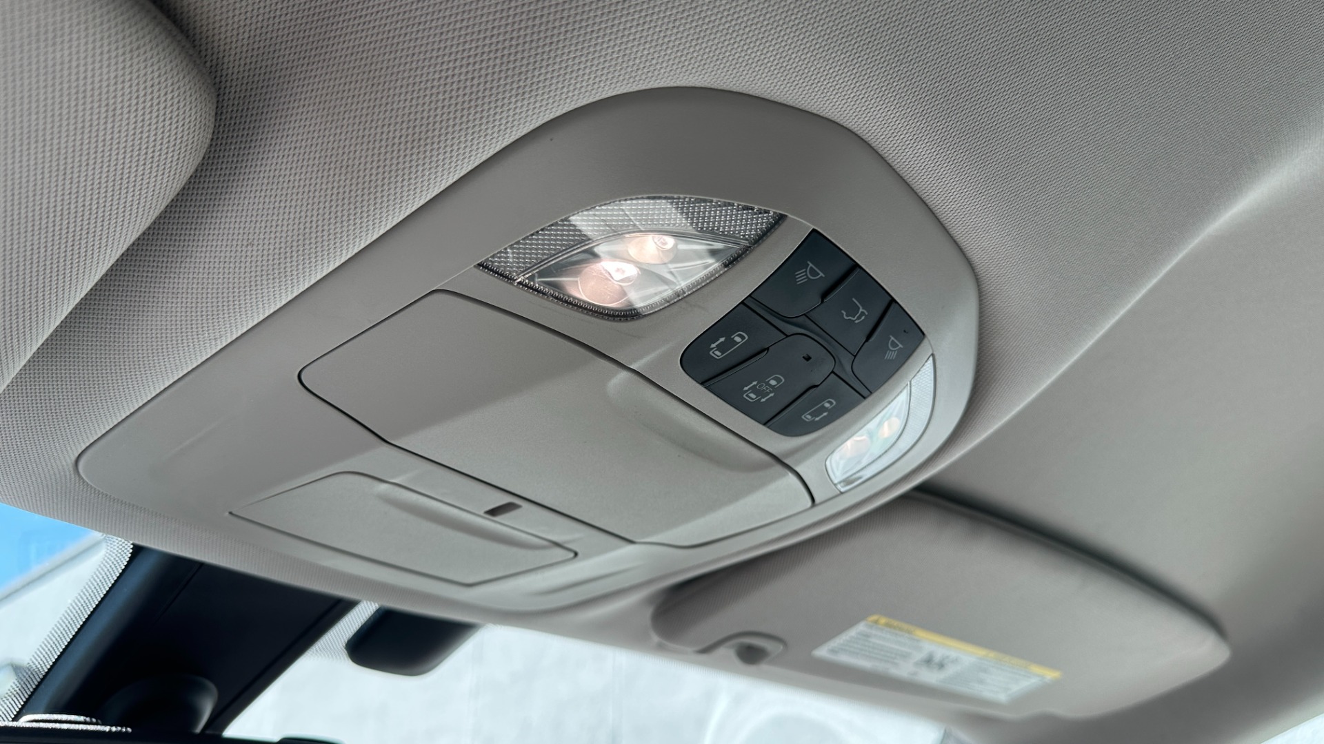 Used 2017 Chrysler Pacifica Touring-L Plus / UCONNECT NAV / REAR DVD / CAPTAIN CHAIR / 3ROW for sale $21,495 at Formula Imports in Charlotte NC 28227 22