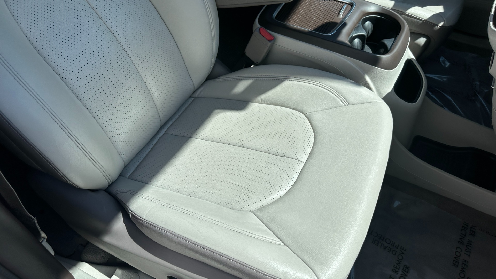 Used 2017 Chrysler Pacifica Touring-L Plus / UCONNECT NAV / REAR DVD / CAPTAIN CHAIR / 3ROW for sale $21,495 at Formula Imports in Charlotte NC 28227 41