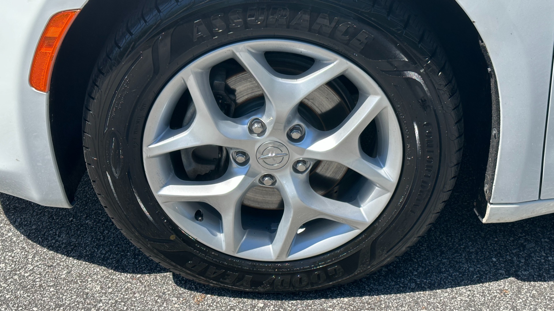 Used 2017 Chrysler Pacifica Touring-L Plus / UCONNECT NAV / REAR DVD / CAPTAIN CHAIR / 3ROW for sale $21,495 at Formula Imports in Charlotte NC 28227 52