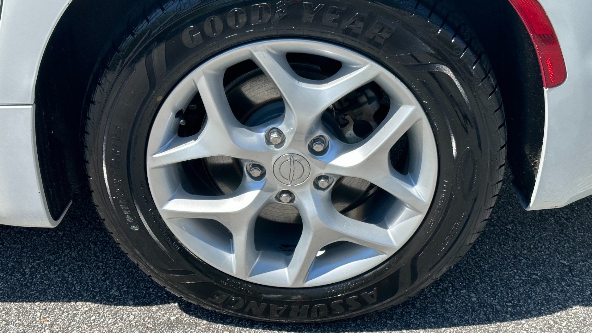 Used 2017 Chrysler Pacifica Touring-L Plus / UCONNECT NAV / REAR DVD / CAPTAIN CHAIR / 3ROW for sale $21,495 at Formula Imports in Charlotte NC 28227 53