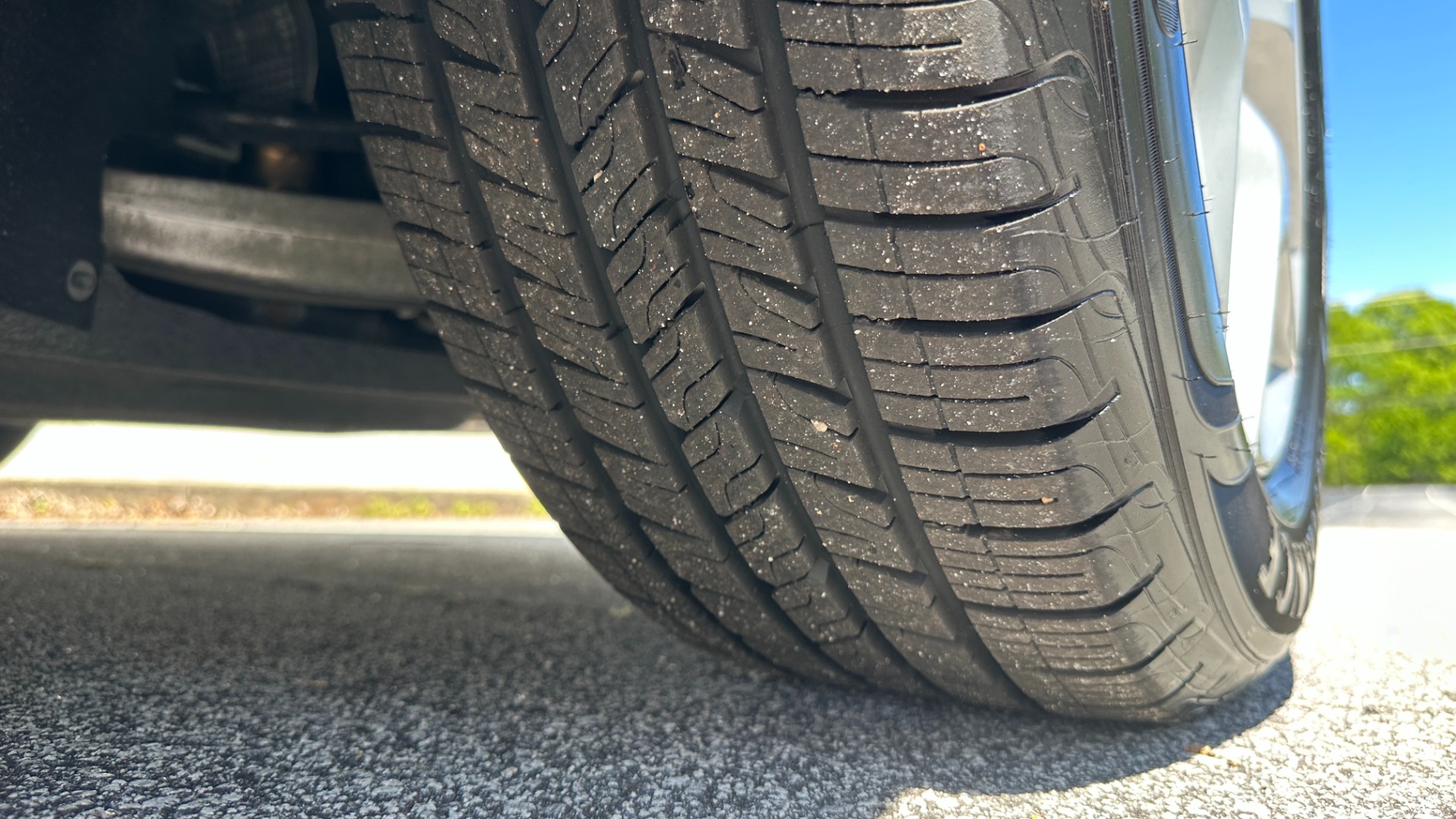 Used 2017 Chrysler Pacifica Touring-L Plus / UCONNECT NAV / REAR DVD / CAPTAIN CHAIR / 3ROW for sale $21,495 at Formula Imports in Charlotte NC 28227 57