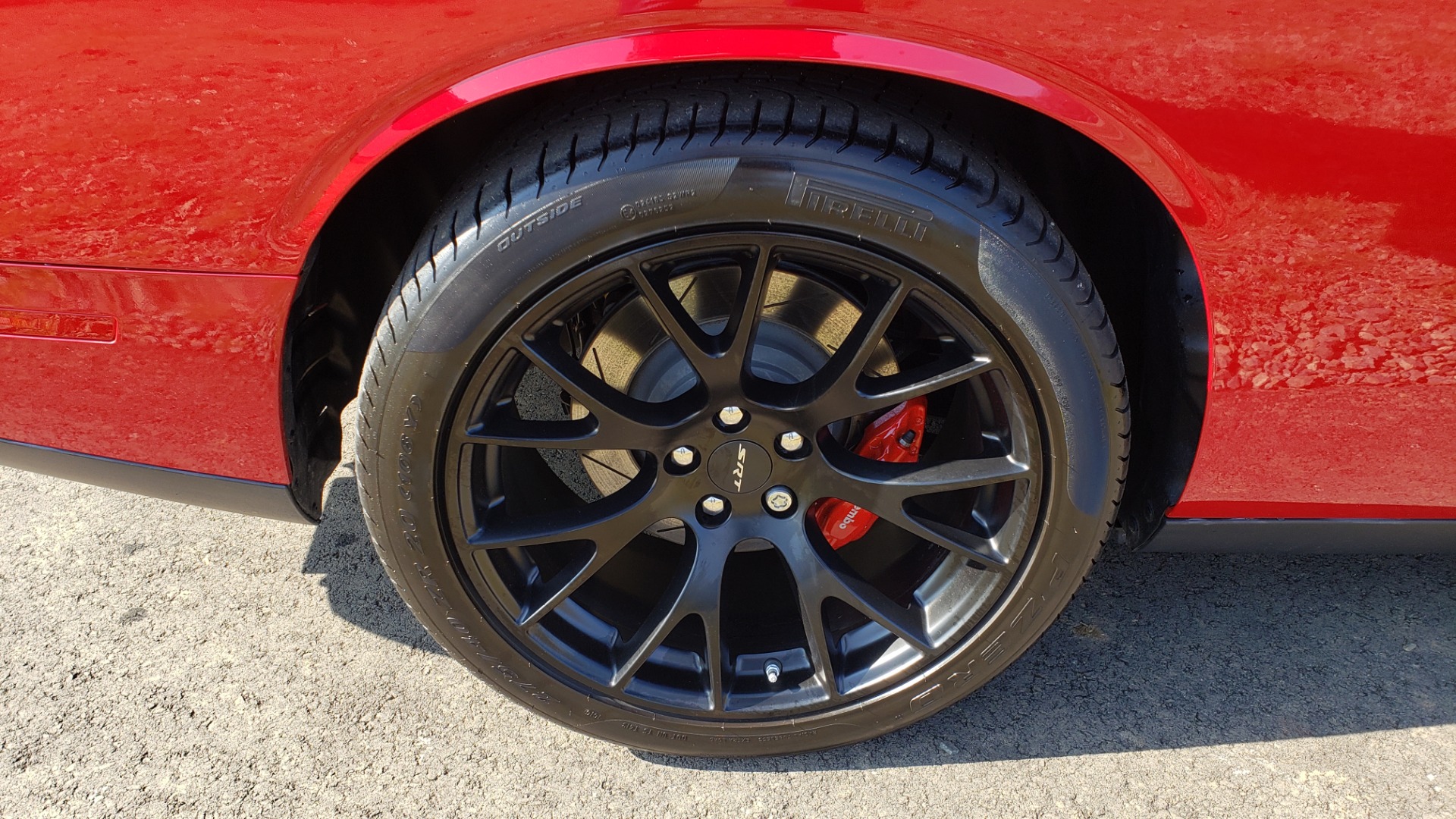 Used 2016 Dodge CHALLENGER SRT HELLCAT / NAV / SUNROOF / AUTO / REARVIEW for sale Sold at Formula Imports in Charlotte NC 28227 18