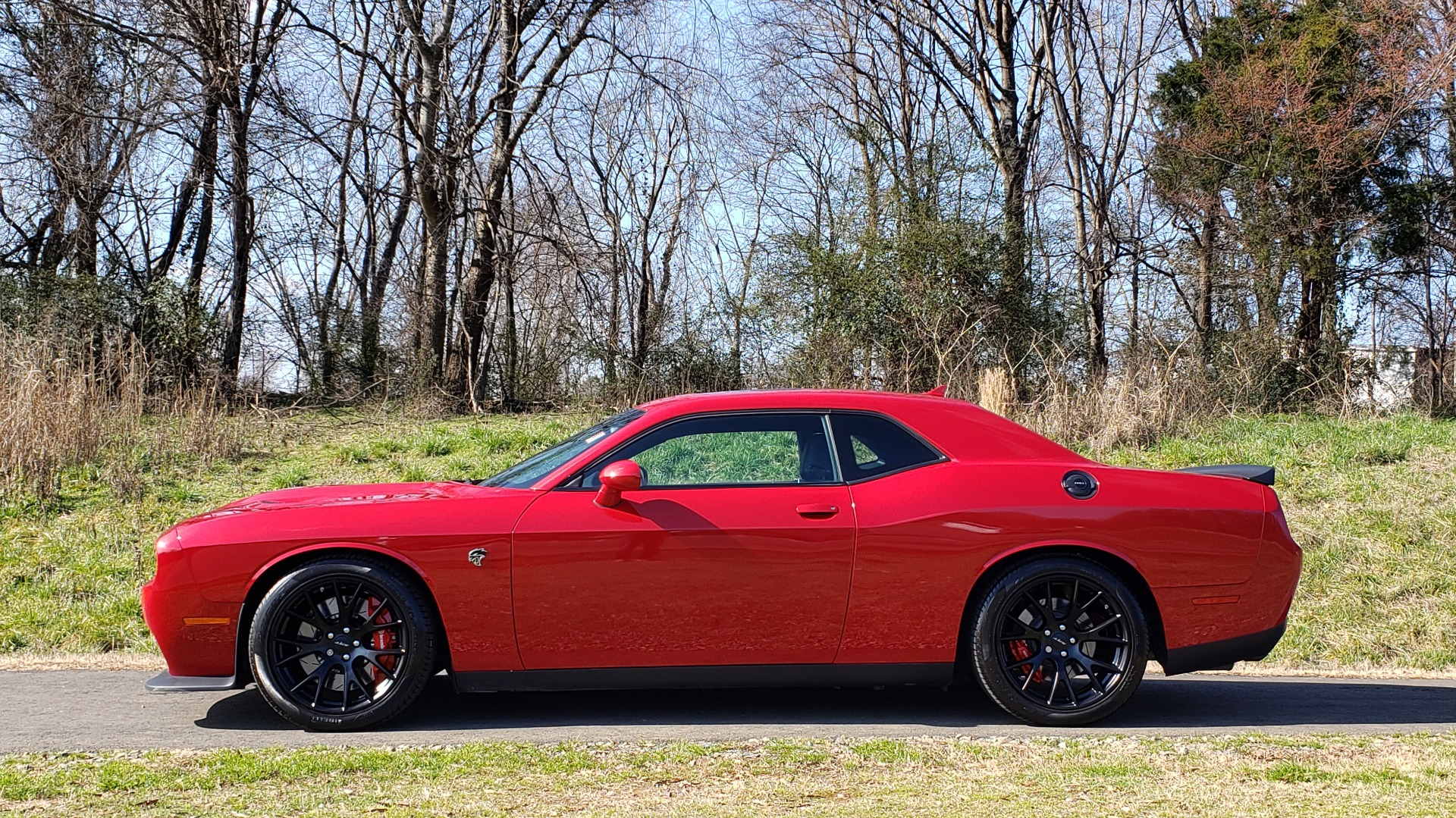 Used 2016 Dodge CHALLENGER SRT HELLCAT / NAV / SUNROOF / AUTO / REARVIEW for sale Sold at Formula Imports in Charlotte NC 28227 2