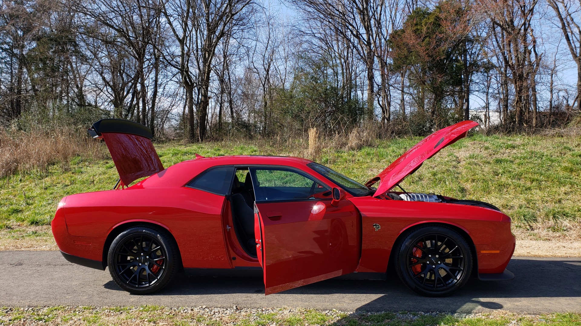 Used 2016 Dodge CHALLENGER SRT HELLCAT / NAV / SUNROOF / AUTO / REARVIEW for sale Sold at Formula Imports in Charlotte NC 28227 20