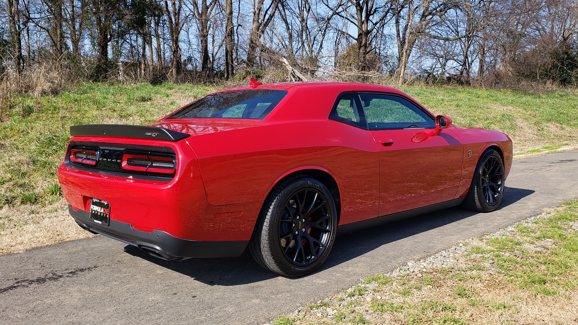 Used 2016 Dodge CHALLENGER SRT HELLCAT / NAV / SUNROOF / AUTO / REARVIEW for sale Sold at Formula Imports in Charlotte NC 28227 6
