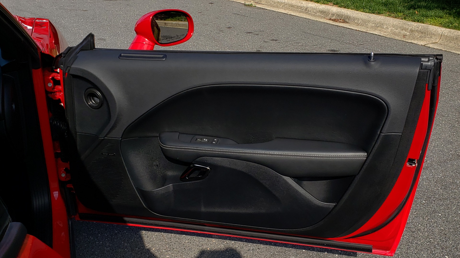 Used 2016 Dodge CHALLENGER SRT HELLCAT / NAV / SUNROOF / AUTO / REARVIEW for sale Sold at Formula Imports in Charlotte NC 28227 70
