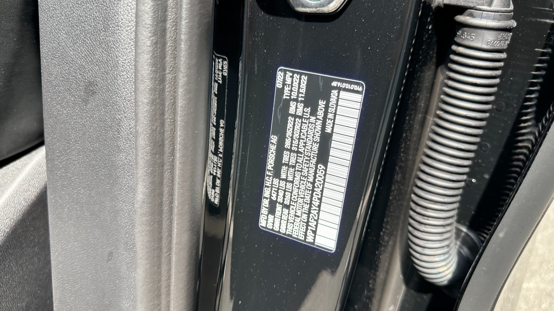 Used 2023 Porsche Cayenne TURBO / PREMIUM PLUS PKG / GLOSS TRIM / CARBON FIBER / ADAPTIVE CRUISE for sale Sold at Formula Imports in Charlotte NC 28227 15