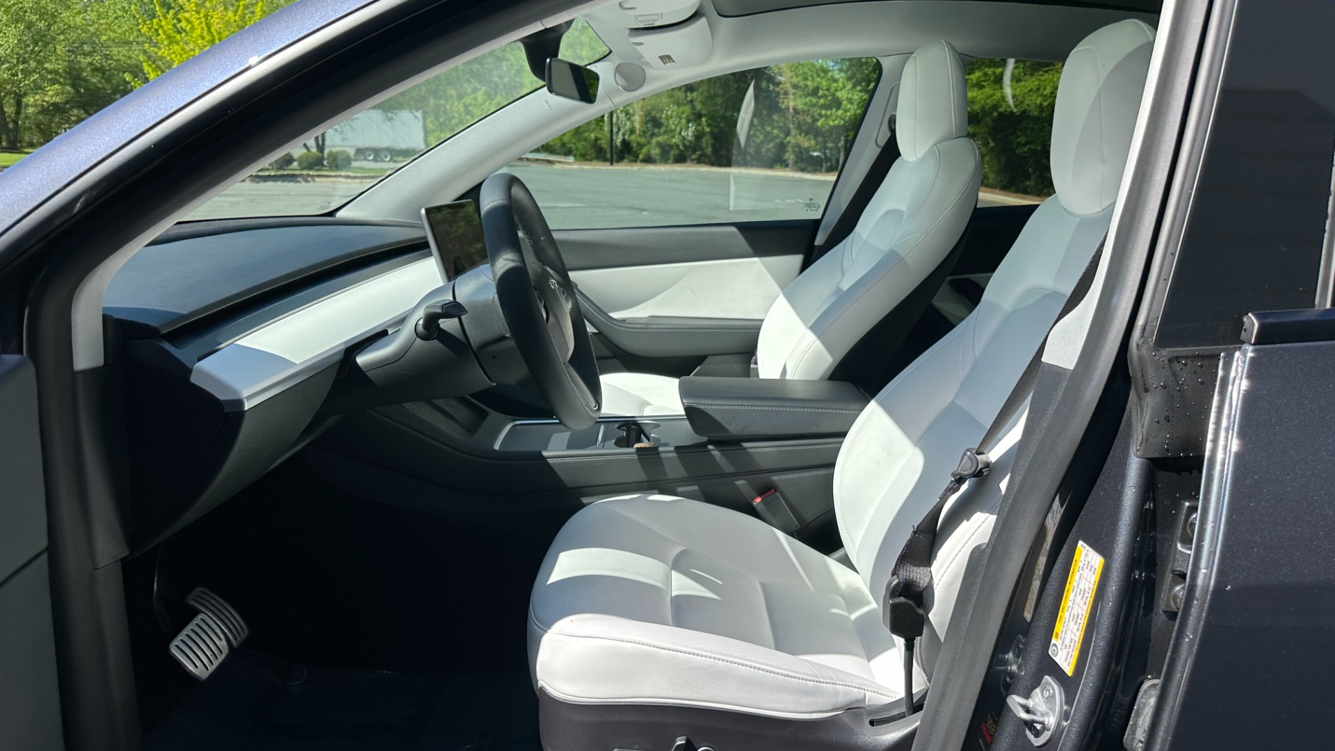 Used 2021 Tesla Model Y PERFORMANCE / PREMIUM INTERIOR / AUTOPILOT / AWD / TOW PKG for sale $50,500 at Formula Imports in Charlotte NC 28227 12