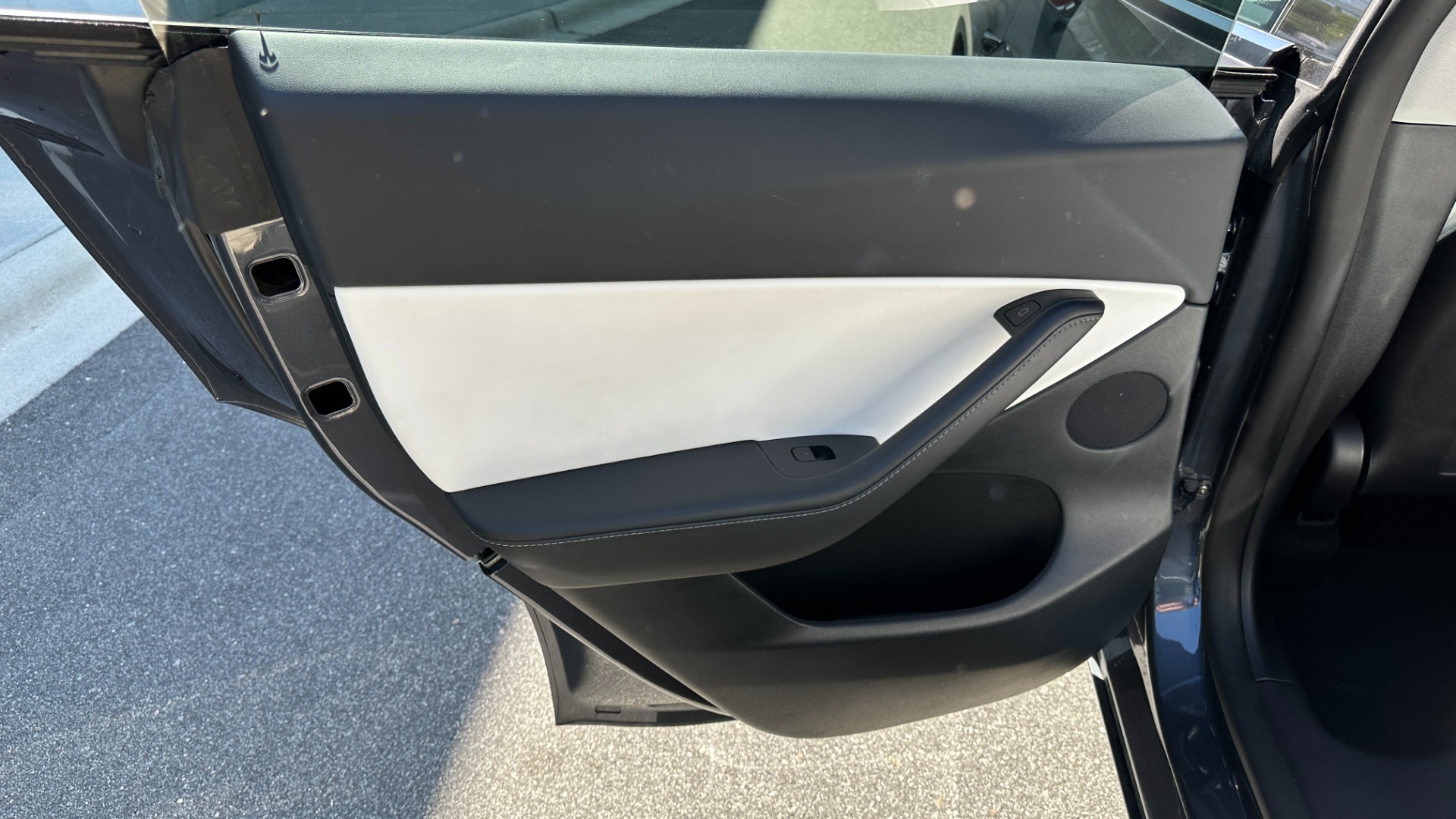 Used 2021 Tesla Model Y PERFORMANCE / PREMIUM INTERIOR / AUTOPILOT / AWD / TOW PKG for sale $50,500 at Formula Imports in Charlotte NC 28227 26