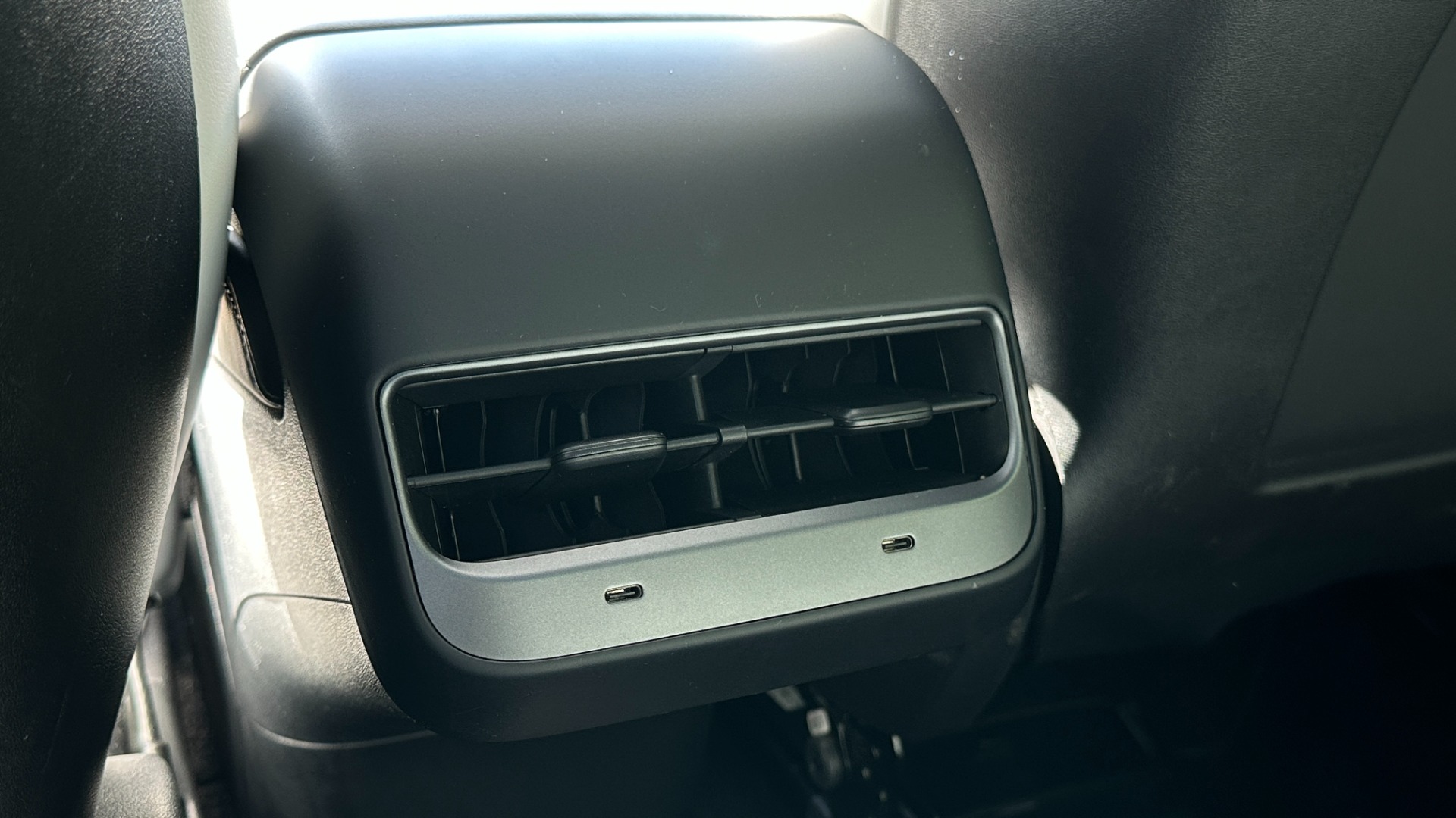 Used 2021 Tesla Model Y PERFORMANCE / PREMIUM INTERIOR / AUTOPILOT / AWD / TOW PKG for sale $50,500 at Formula Imports in Charlotte NC 28227 30