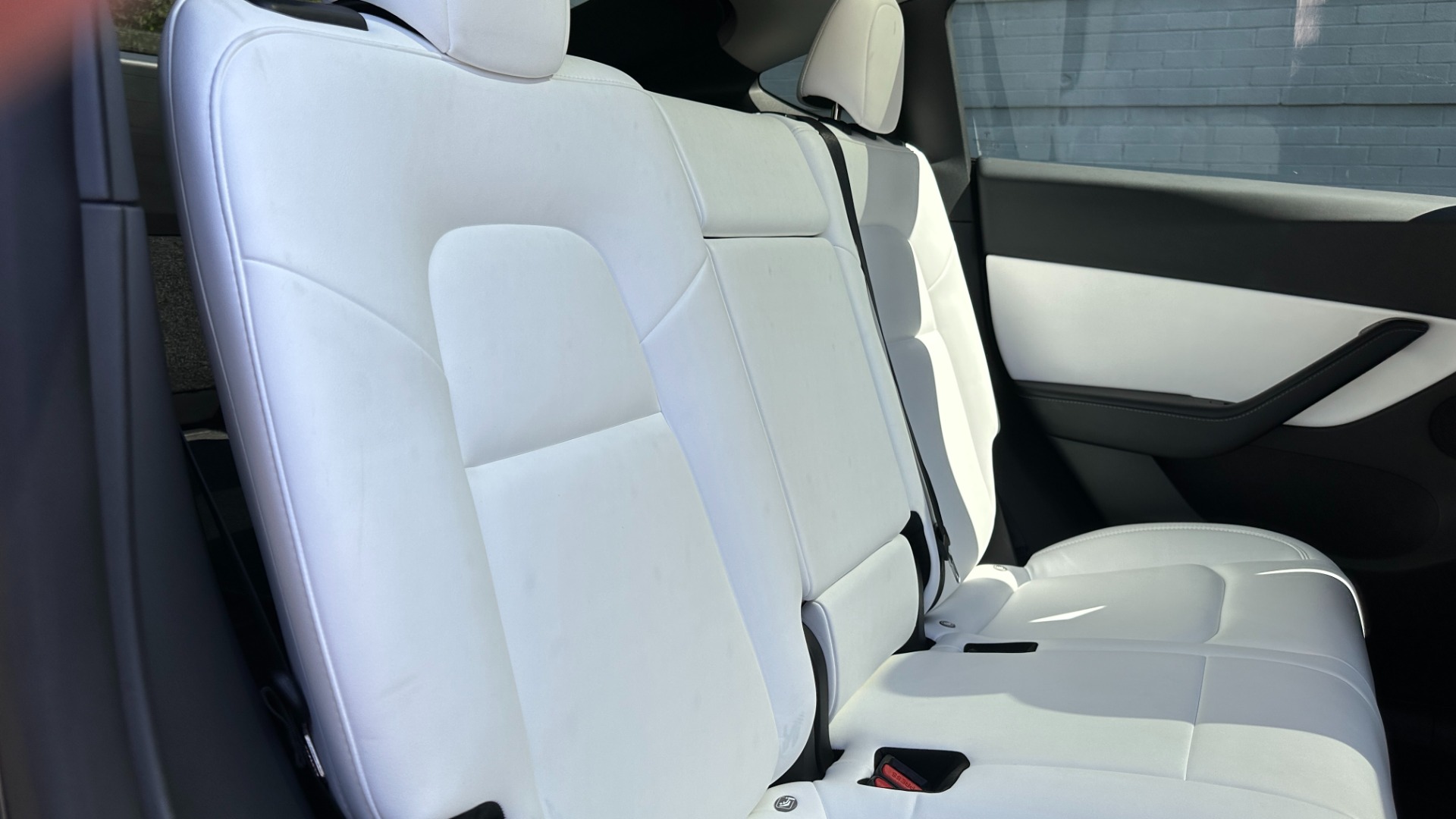 Used 2021 Tesla Model Y PERFORMANCE / PREMIUM INTERIOR / AUTOPILOT / AWD / TOW PKG for sale $50,500 at Formula Imports in Charlotte NC 28227 35