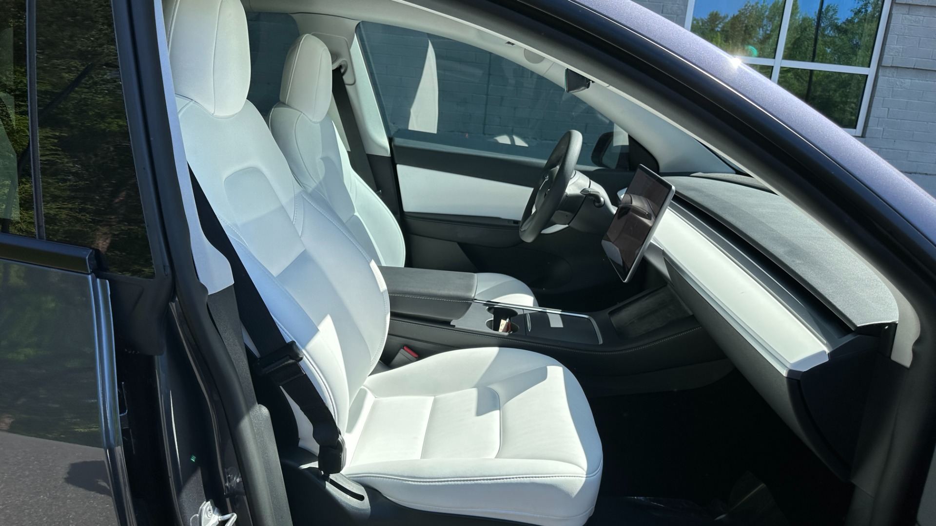 Used 2021 Tesla Model Y PERFORMANCE / PREMIUM INTERIOR / AUTOPILOT / AWD / TOW PKG for sale $50,500 at Formula Imports in Charlotte NC 28227 38