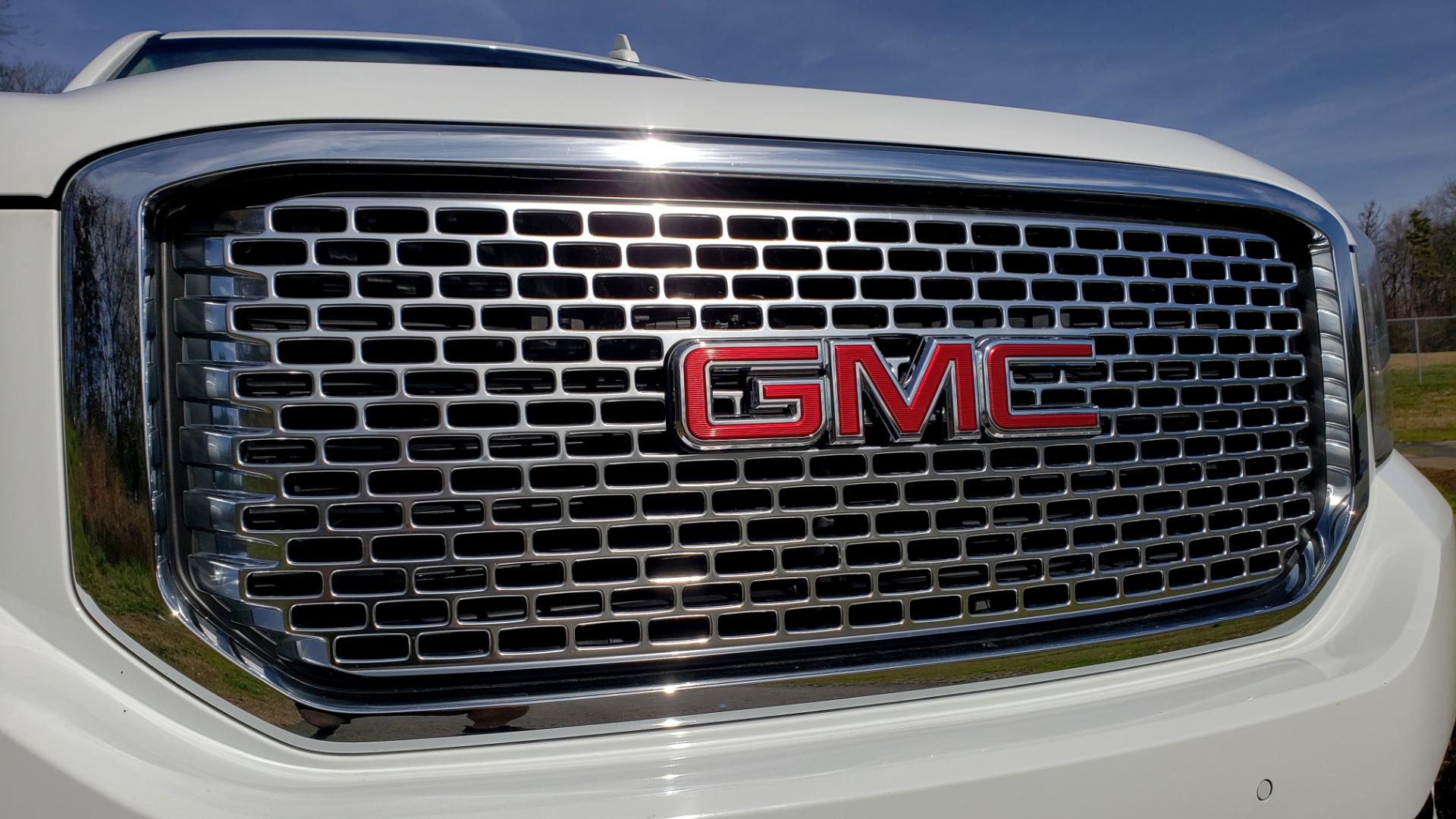 Used 2017 GMC YUKON SLT 4WD / NAV TOUCH SCREEN / BOSE / REARVIEW / 3-ROW for sale Sold at Formula Imports in Charlotte NC 28227 11