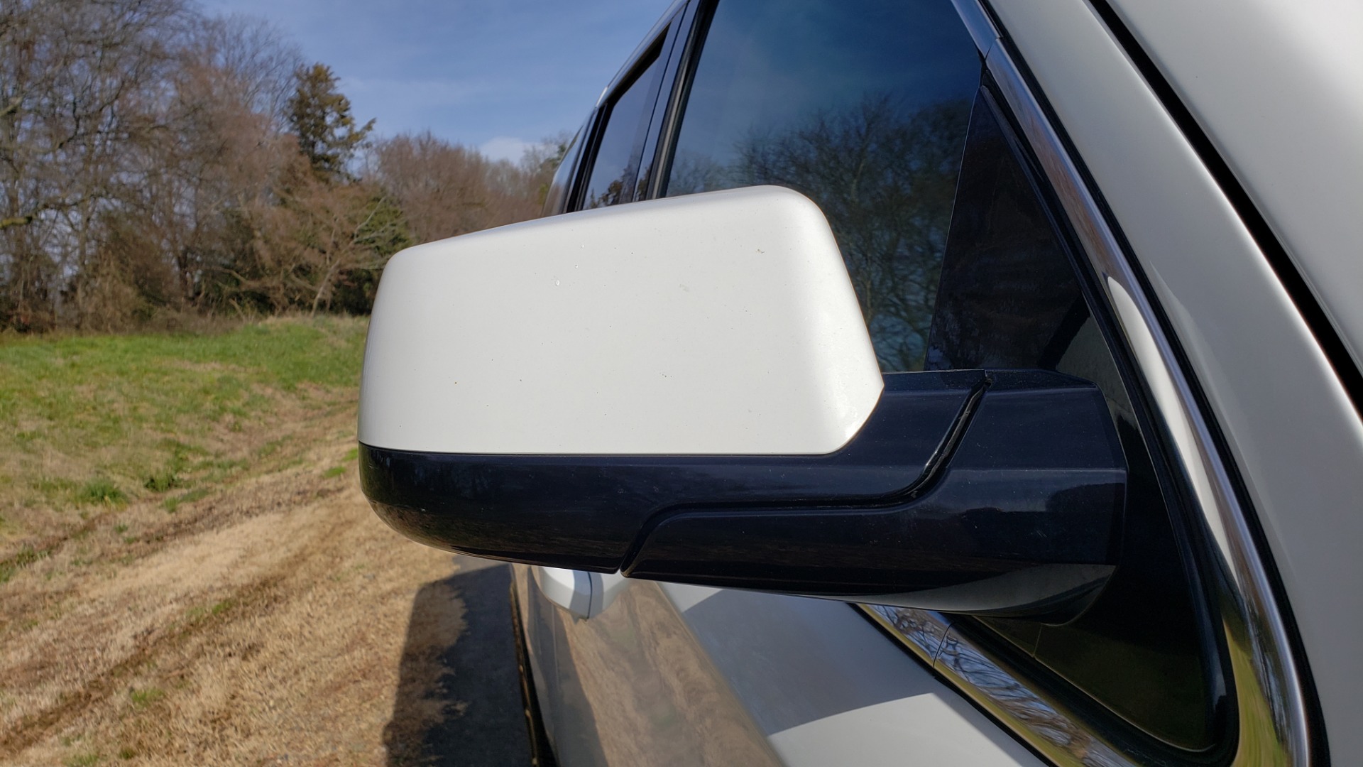 Used 2017 GMC YUKON SLT 4WD / NAV TOUCH SCREEN / BOSE / REARVIEW / 3-ROW for sale Sold at Formula Imports in Charlotte NC 28227 14