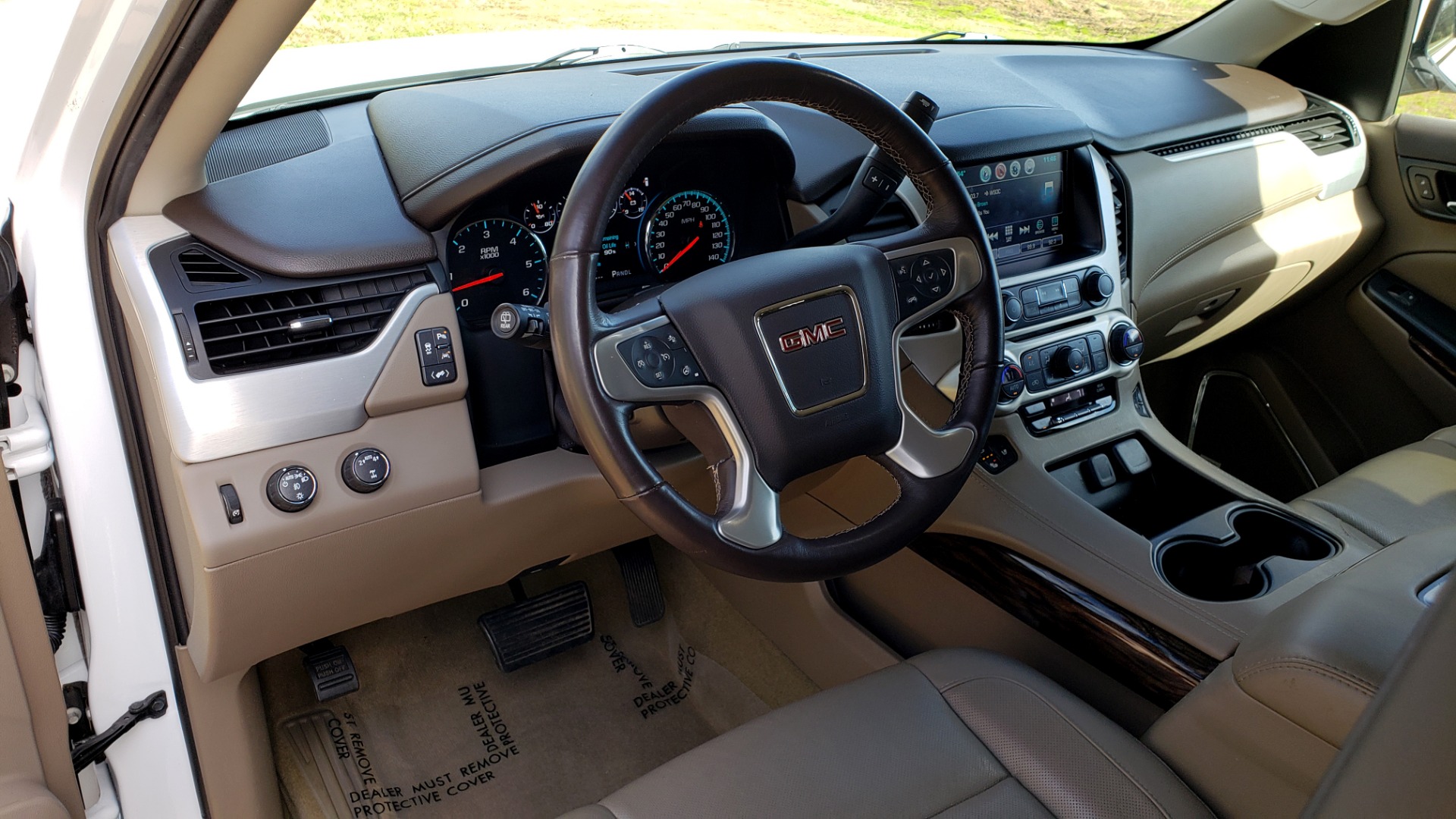 Used 2017 GMC YUKON SLT 4WD / NAV TOUCH SCREEN / BOSE / REARVIEW / 3-ROW for sale Sold at Formula Imports in Charlotte NC 28227 36